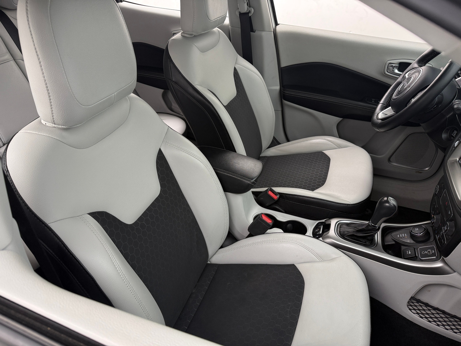 Thumbnail: 2018 Jeep Compass - 2