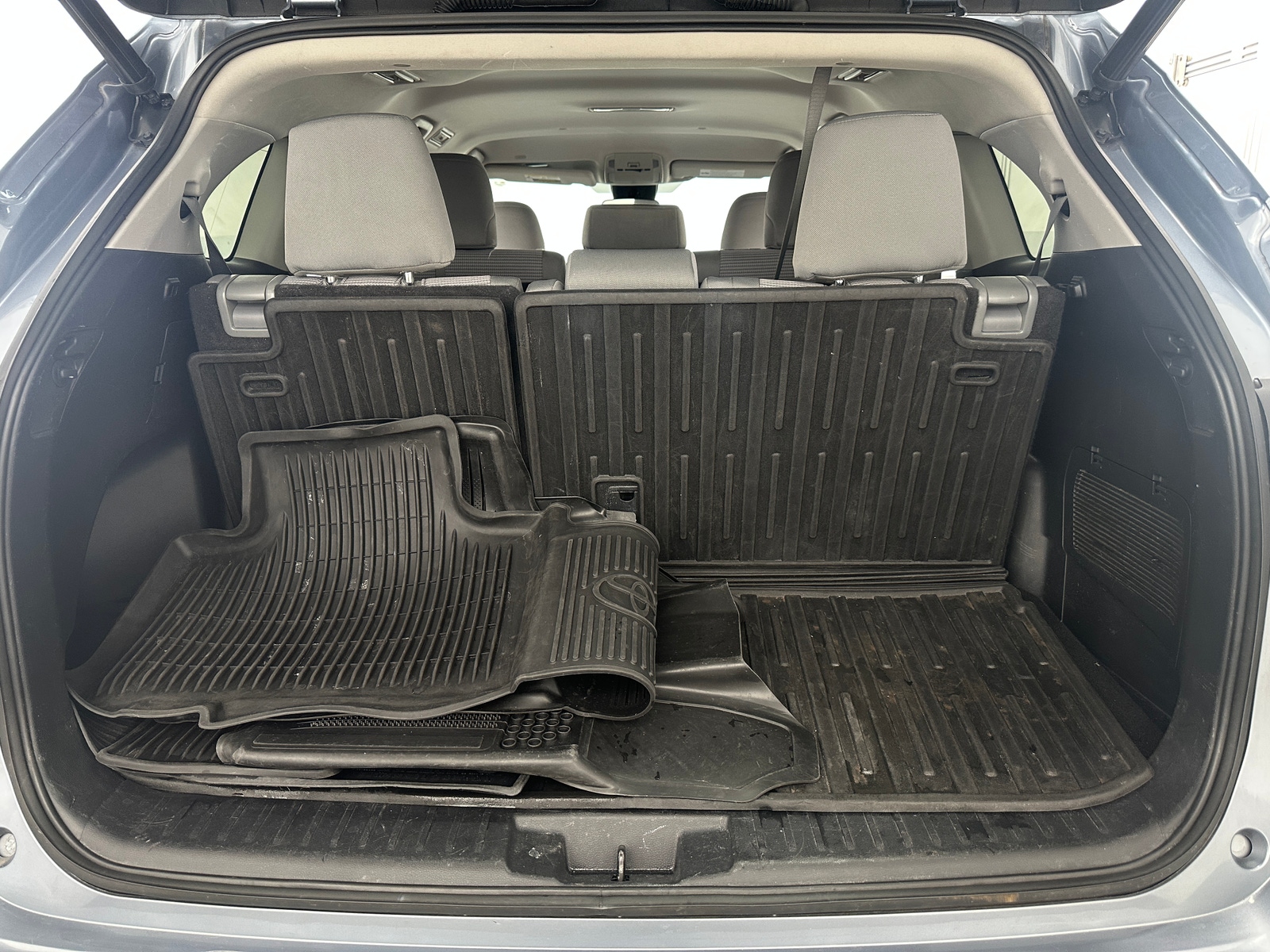 Thumbnail: 2022 Toyota Highlander - 7