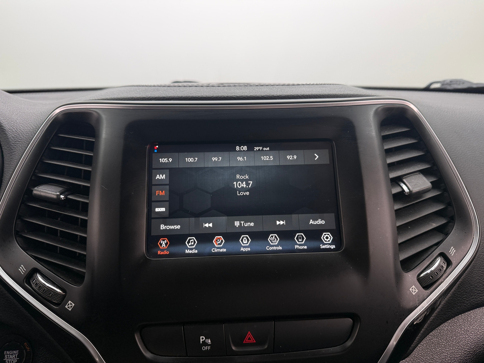 Thumbnail: 2019 Jeep Cherokee - 4