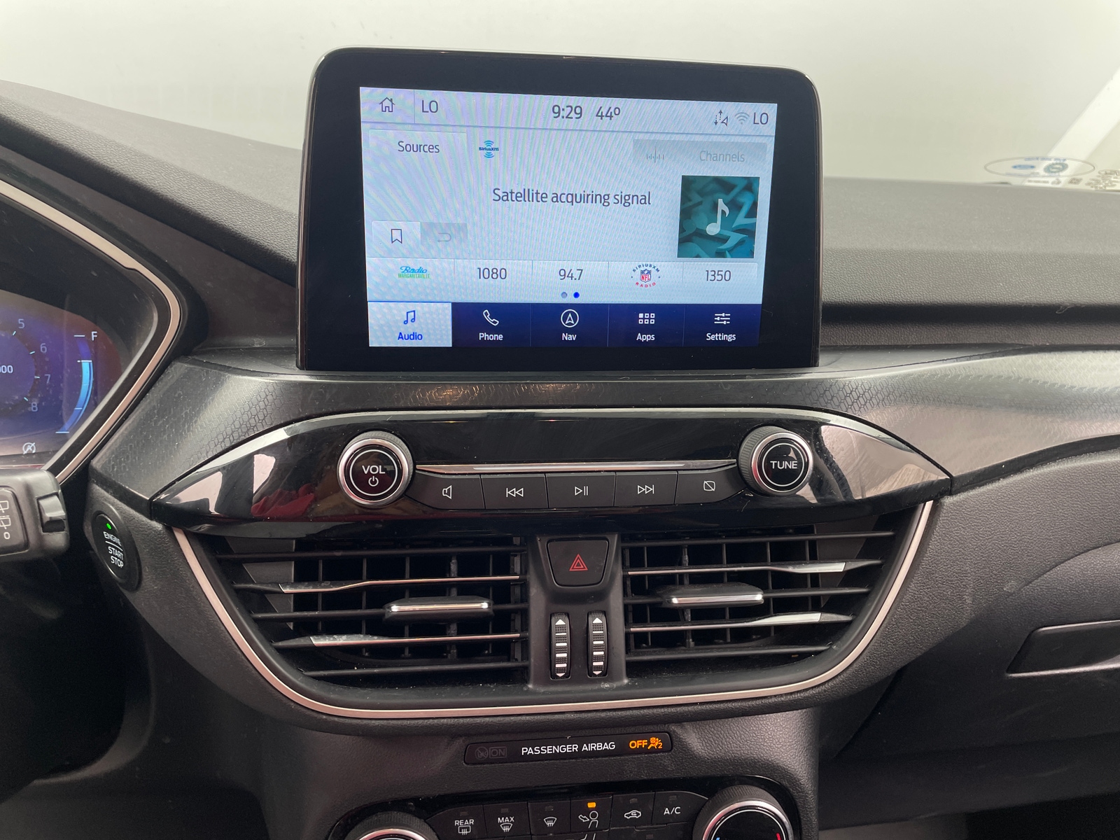 Thumbnail: 2022 Ford Escape - 3