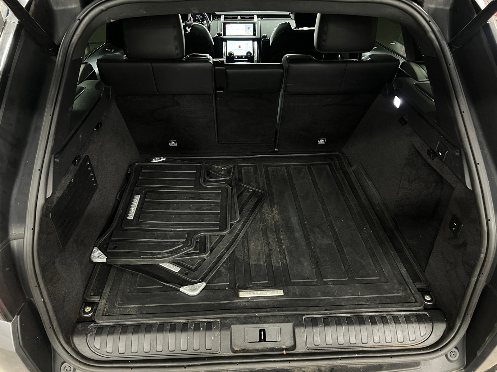 Thumbnail: 2022 Land Rover Range Rover Sport - 6