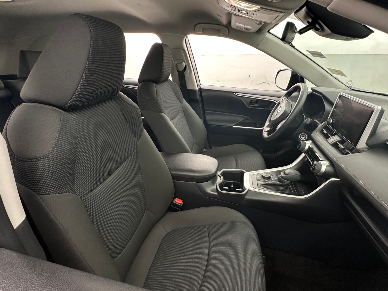 Thumbnail: 2025 Toyota RAV4 - 2