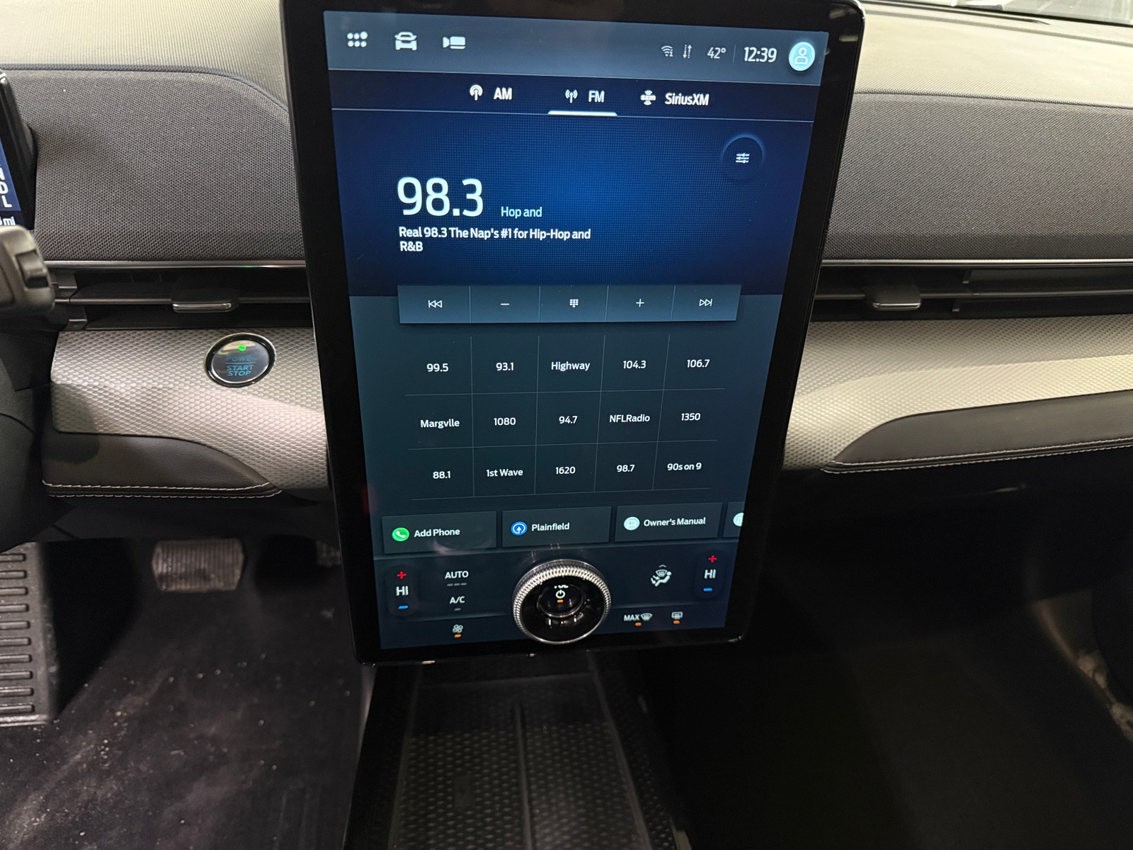 Thumbnail: 2021 Ford Mustang Mach-E - 3