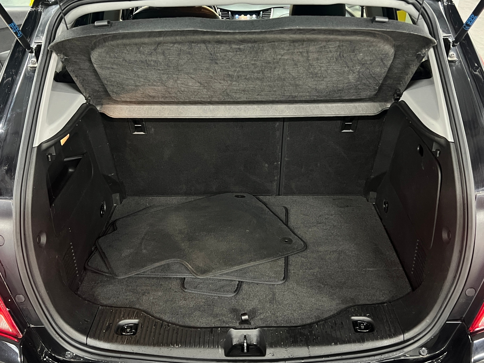 Thumbnail: 2019 Chevrolet Trax - 7