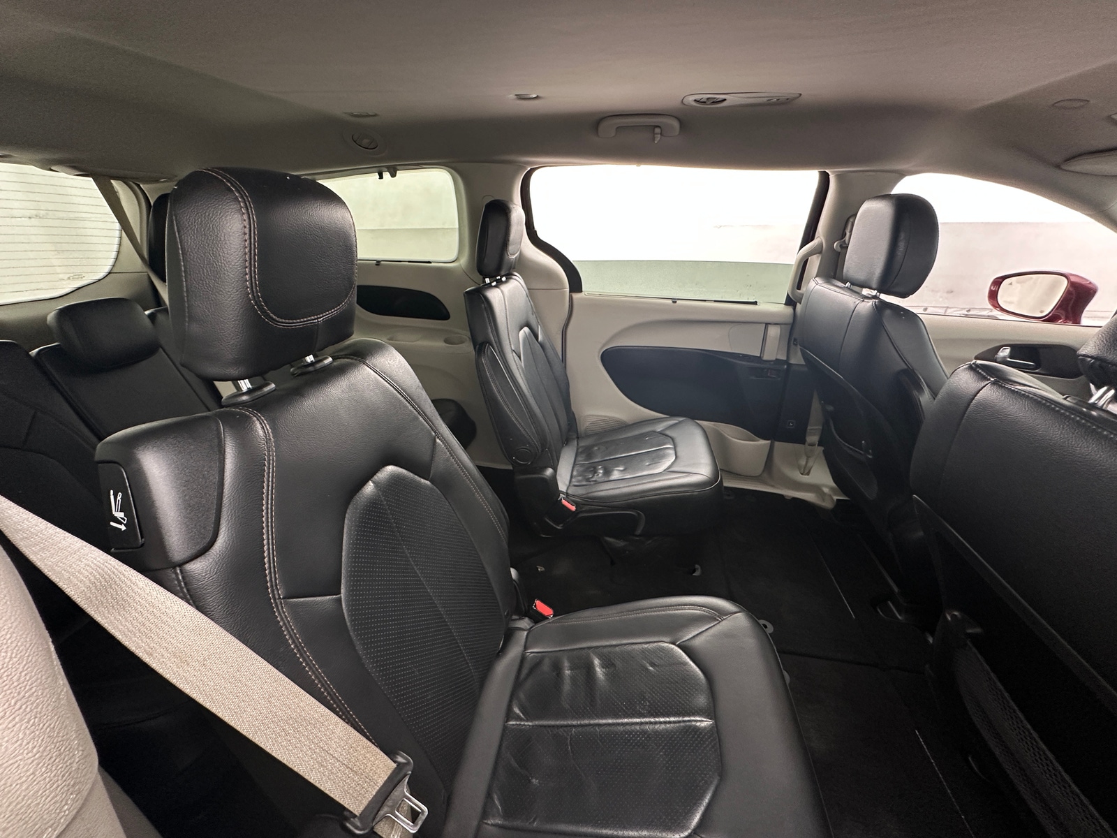 Thumbnail: 2019 Chrysler Pacifica - 5