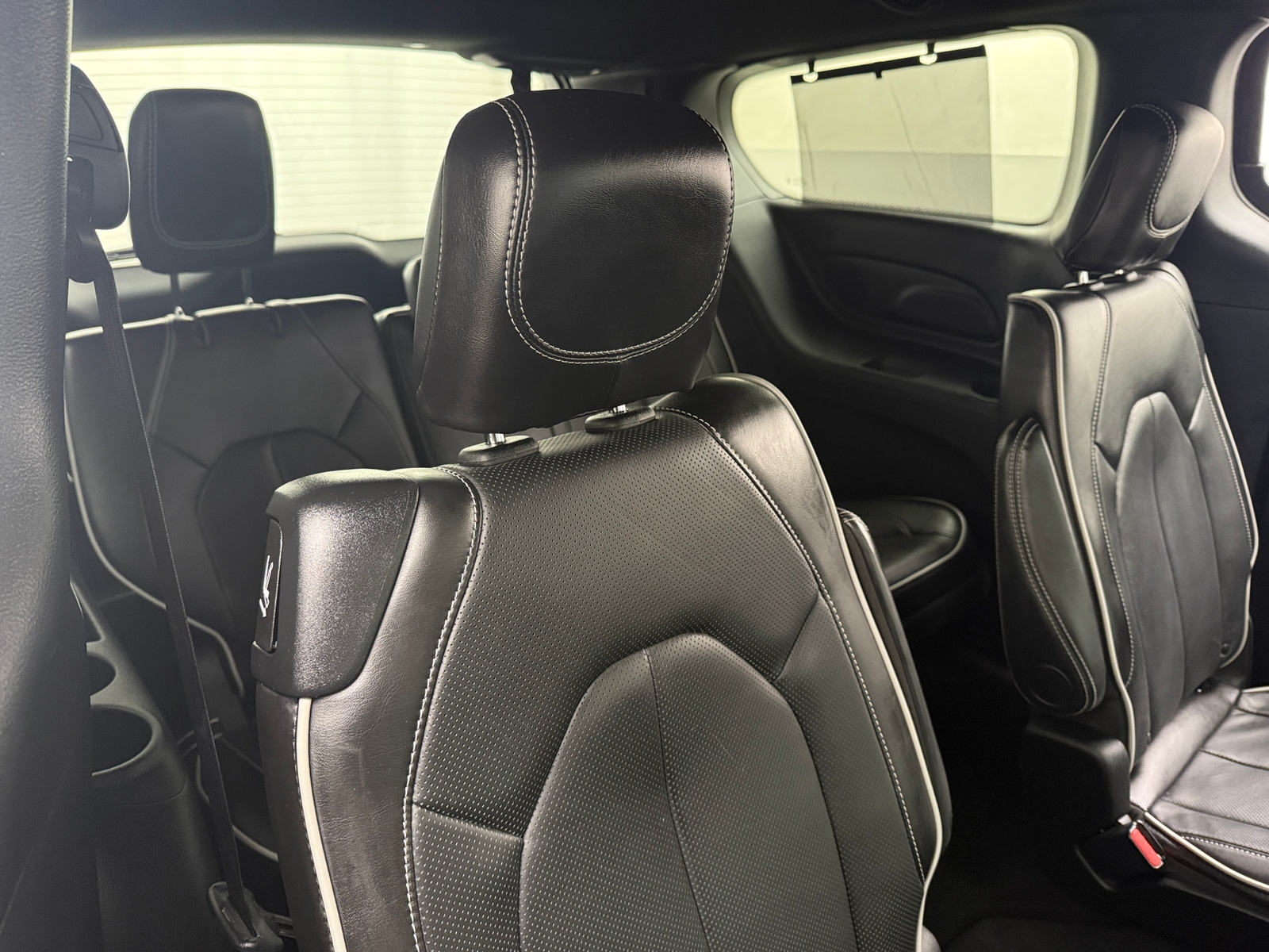 Thumbnail: 2025 Chrysler Pacifica - 5