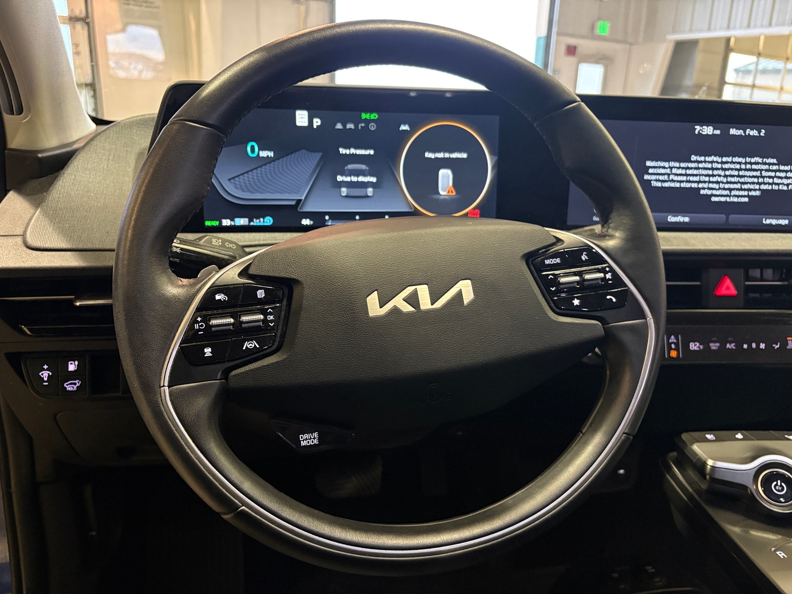 Thumbnail: 2023 Kia EV6 - 4