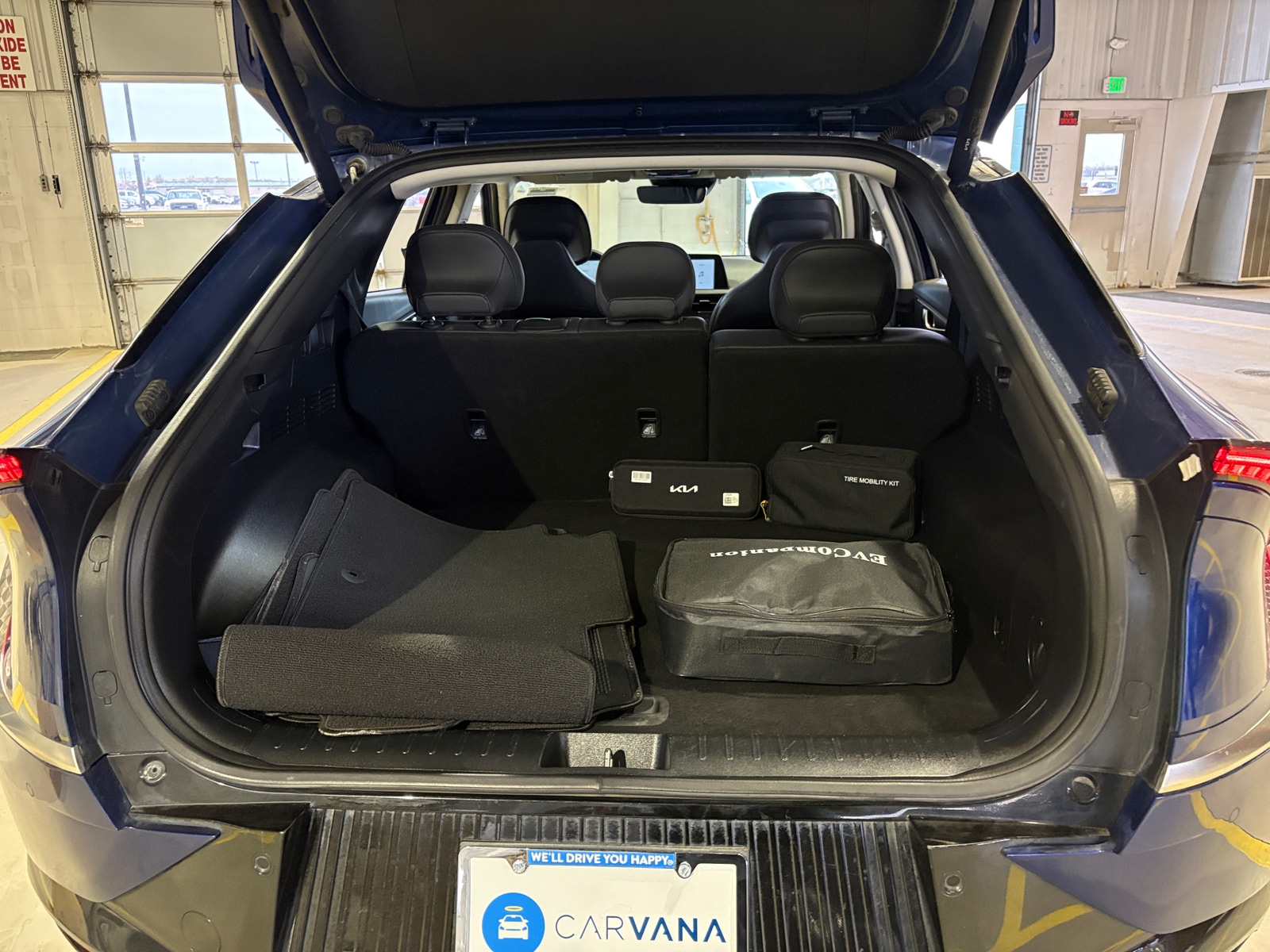 Thumbnail: 2023 Kia EV6 - 6