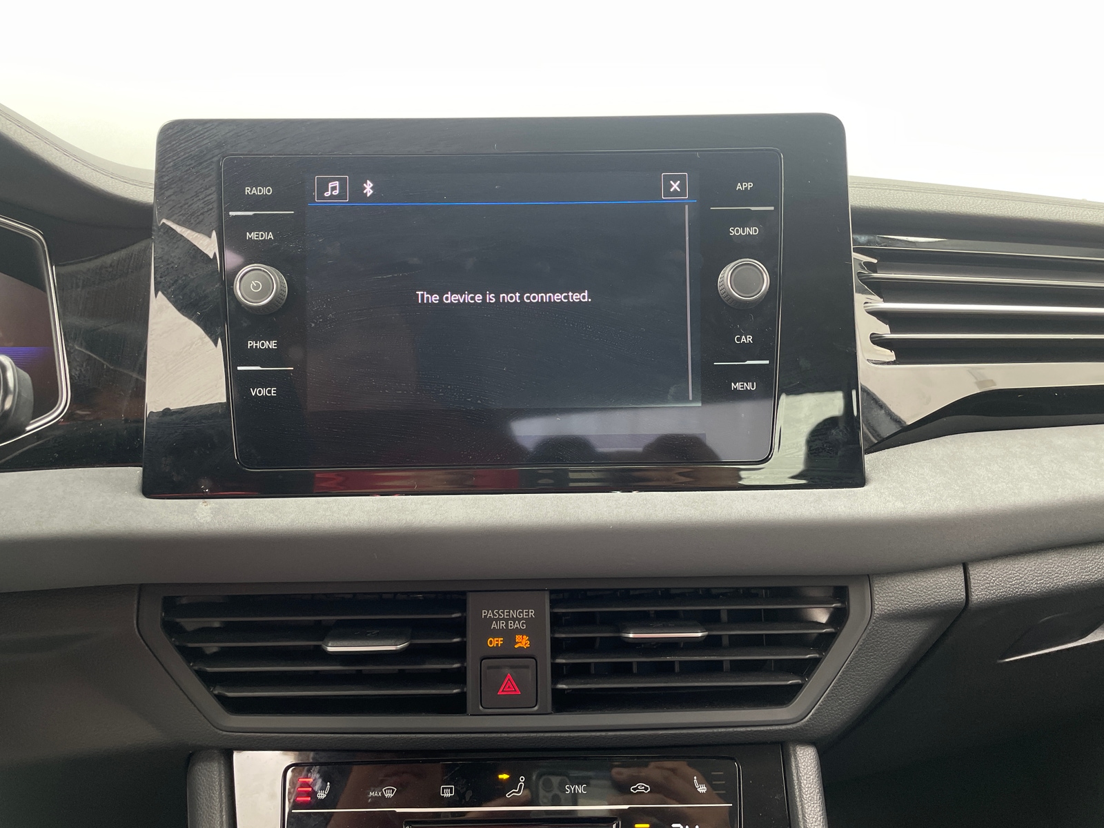 Thumbnail: 2025 Volkswagen Jetta - 3