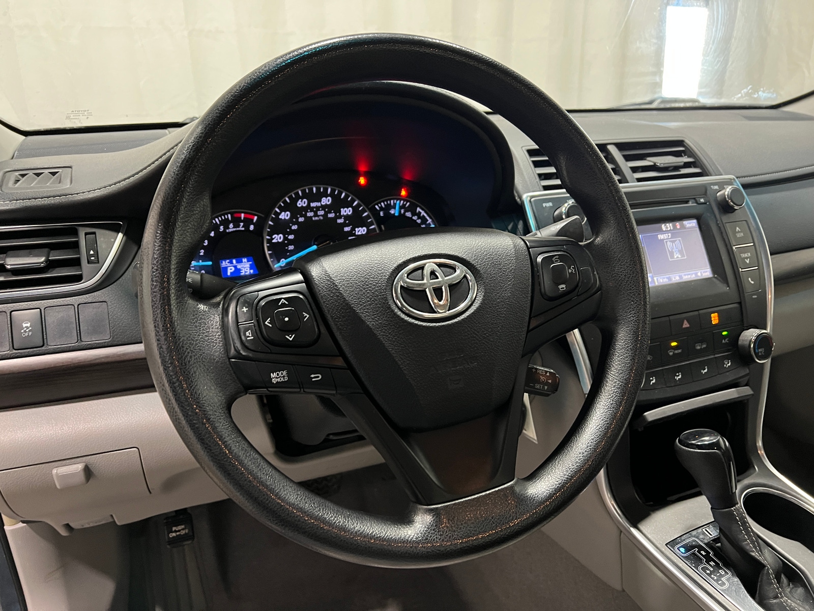 Thumbnail: 2015 Toyota Camry - 5