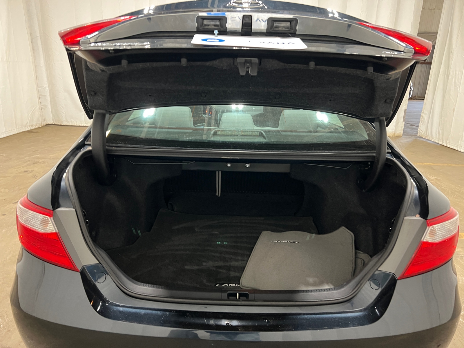 Thumbnail: 2015 Toyota Camry - 7