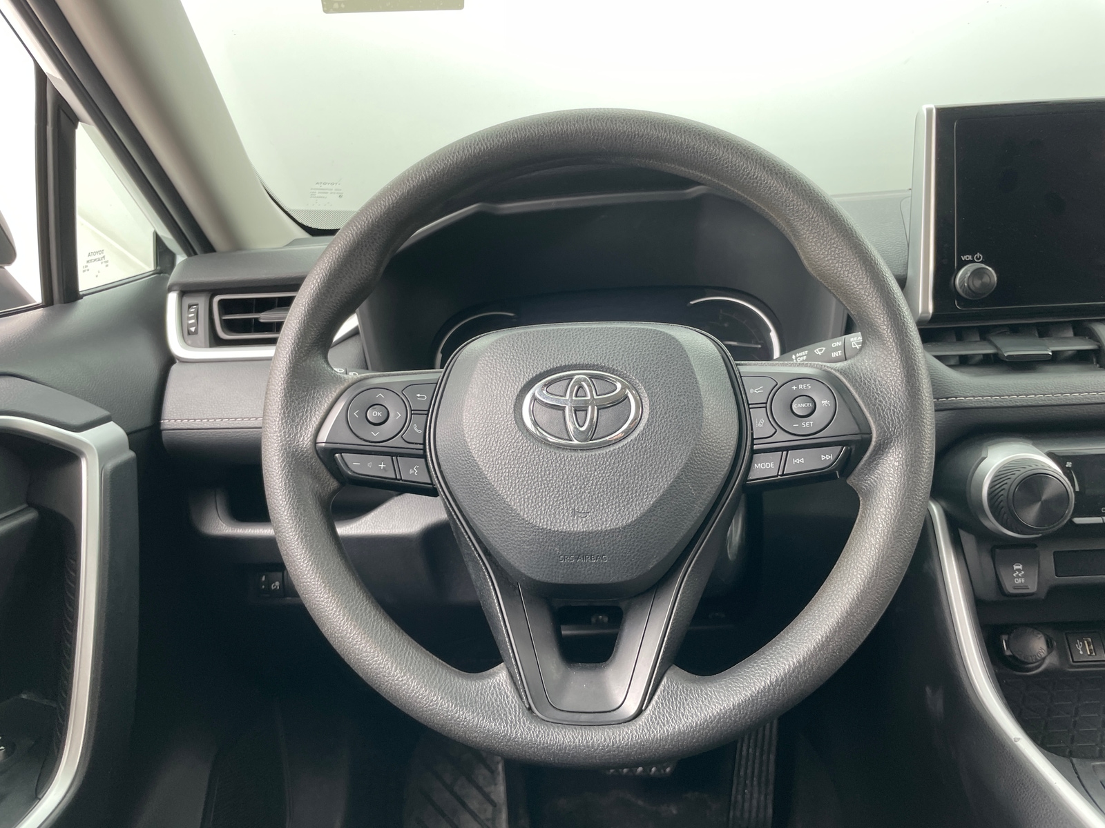 Thumbnail: 2024 Toyota RAV4 - 5