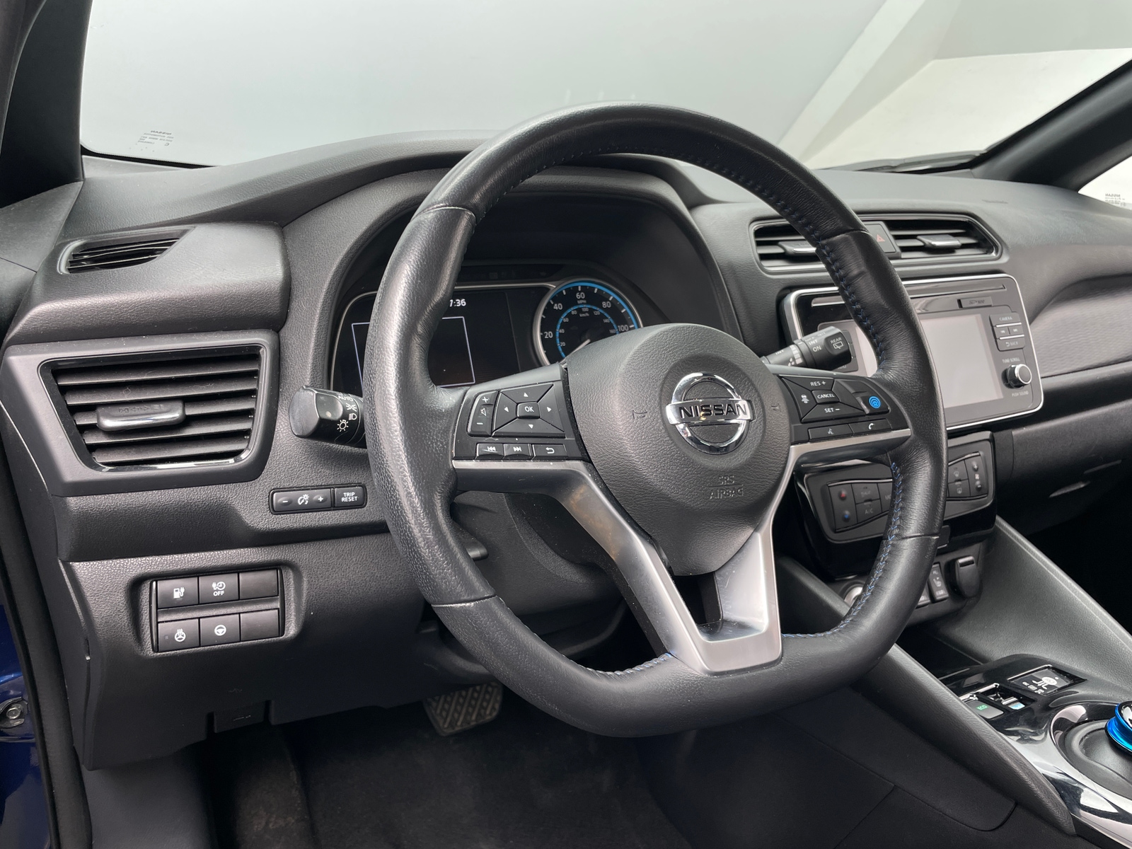 Thumbnail: 2018 Nissan Leaf - 5