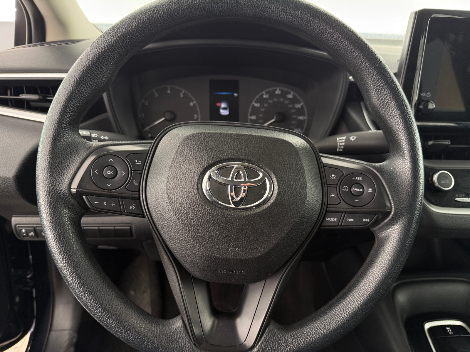 Thumbnail: 2023 Toyota Corolla - 4