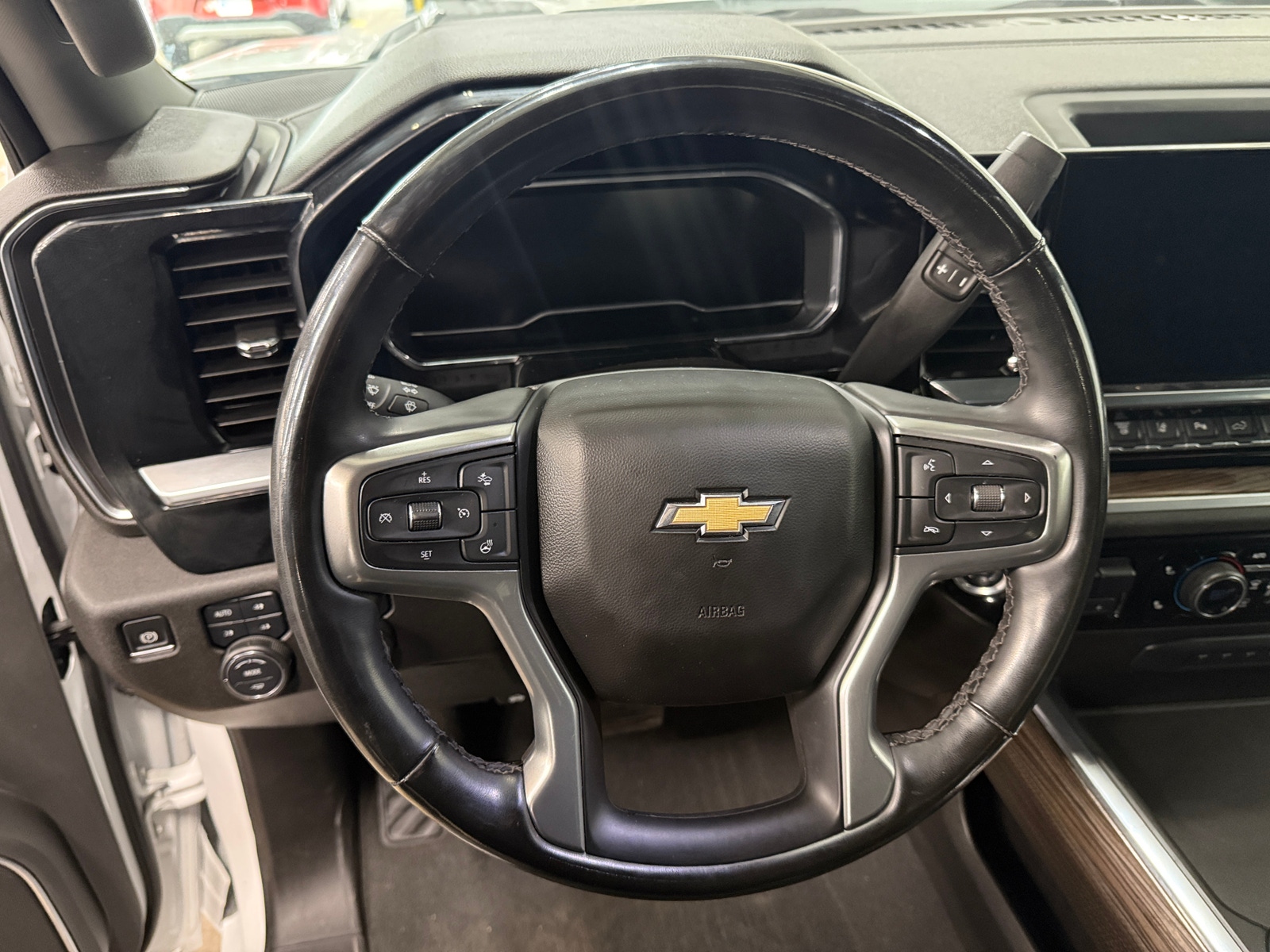 Thumbnail: 2024 Chevrolet Silverado 2500 - 5