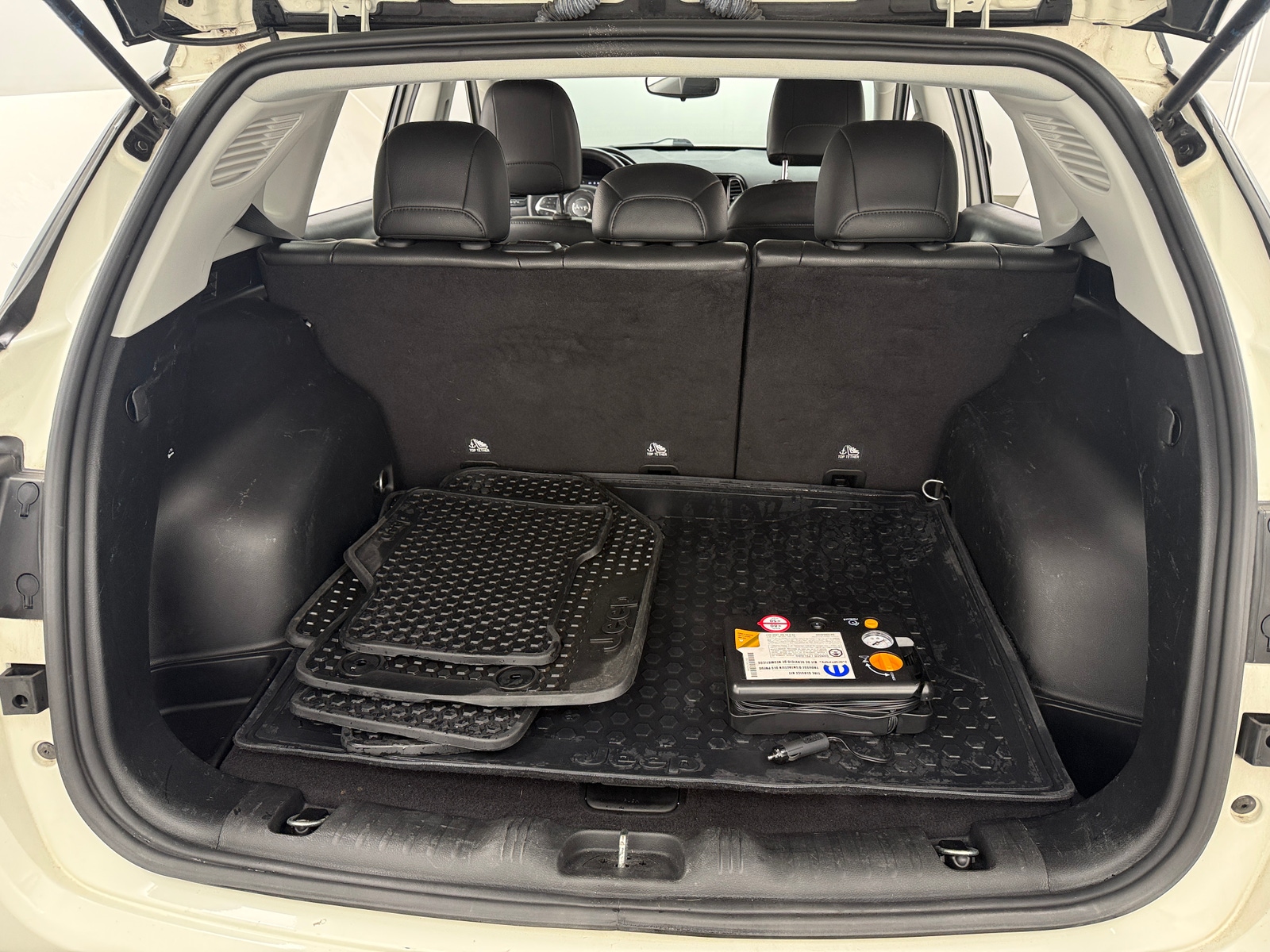 Thumbnail: 2019 Jeep Compass - 7