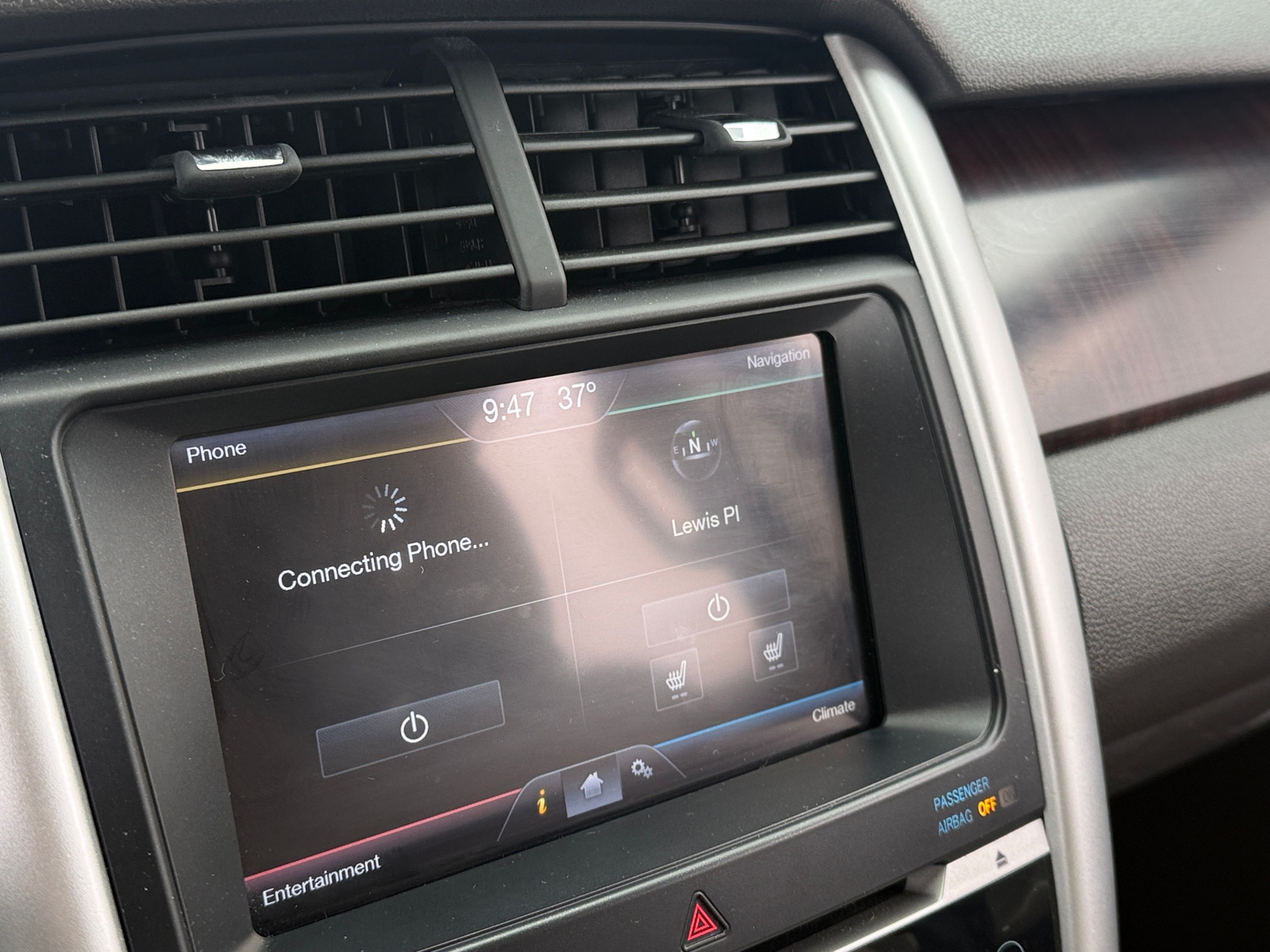 Thumbnail: 2012 Ford Edge - 3