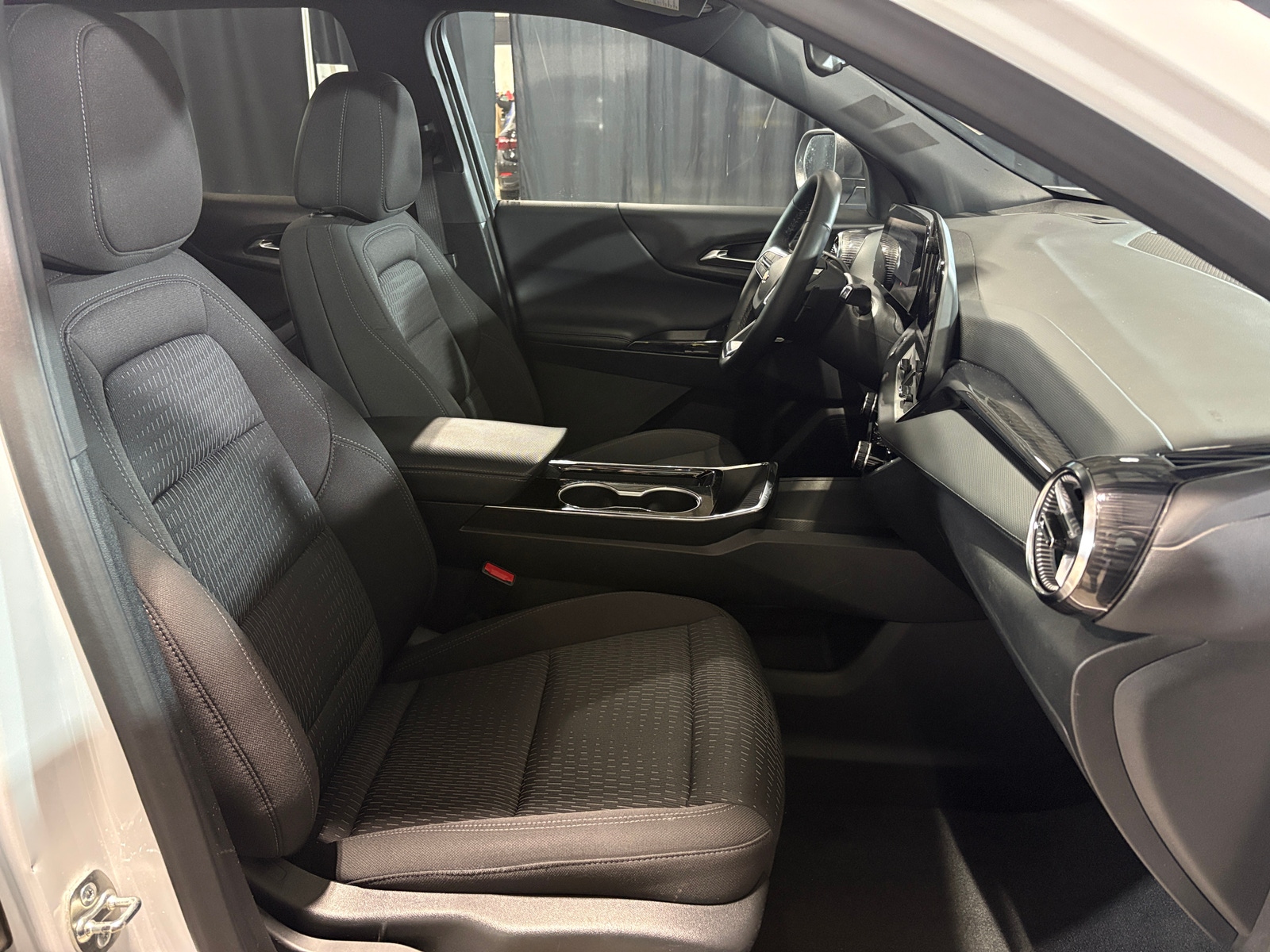 Thumbnail: 2025 Chevrolet Equinox - 2