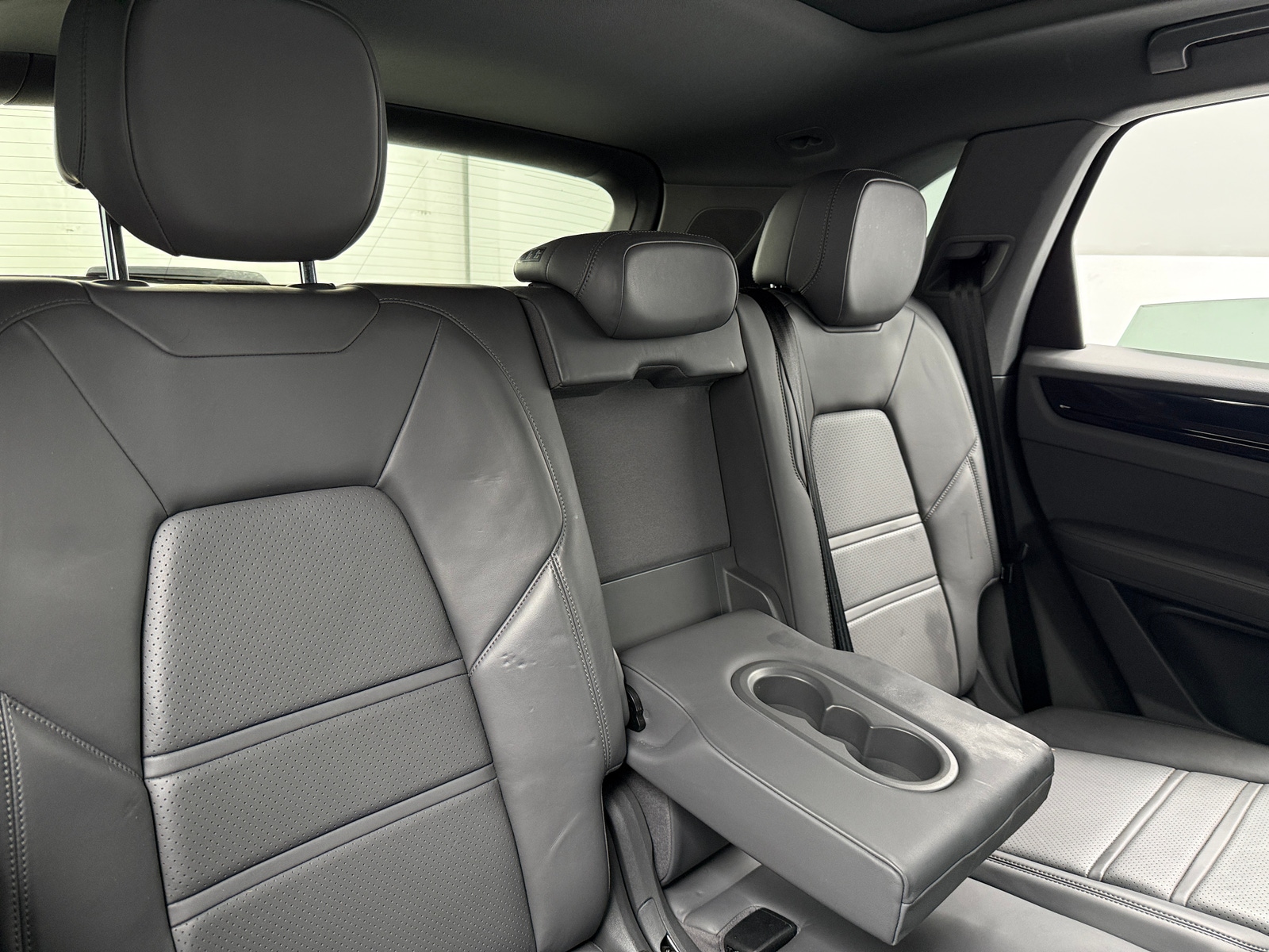 Thumbnail: 2020 Porsche Cayenne - 5