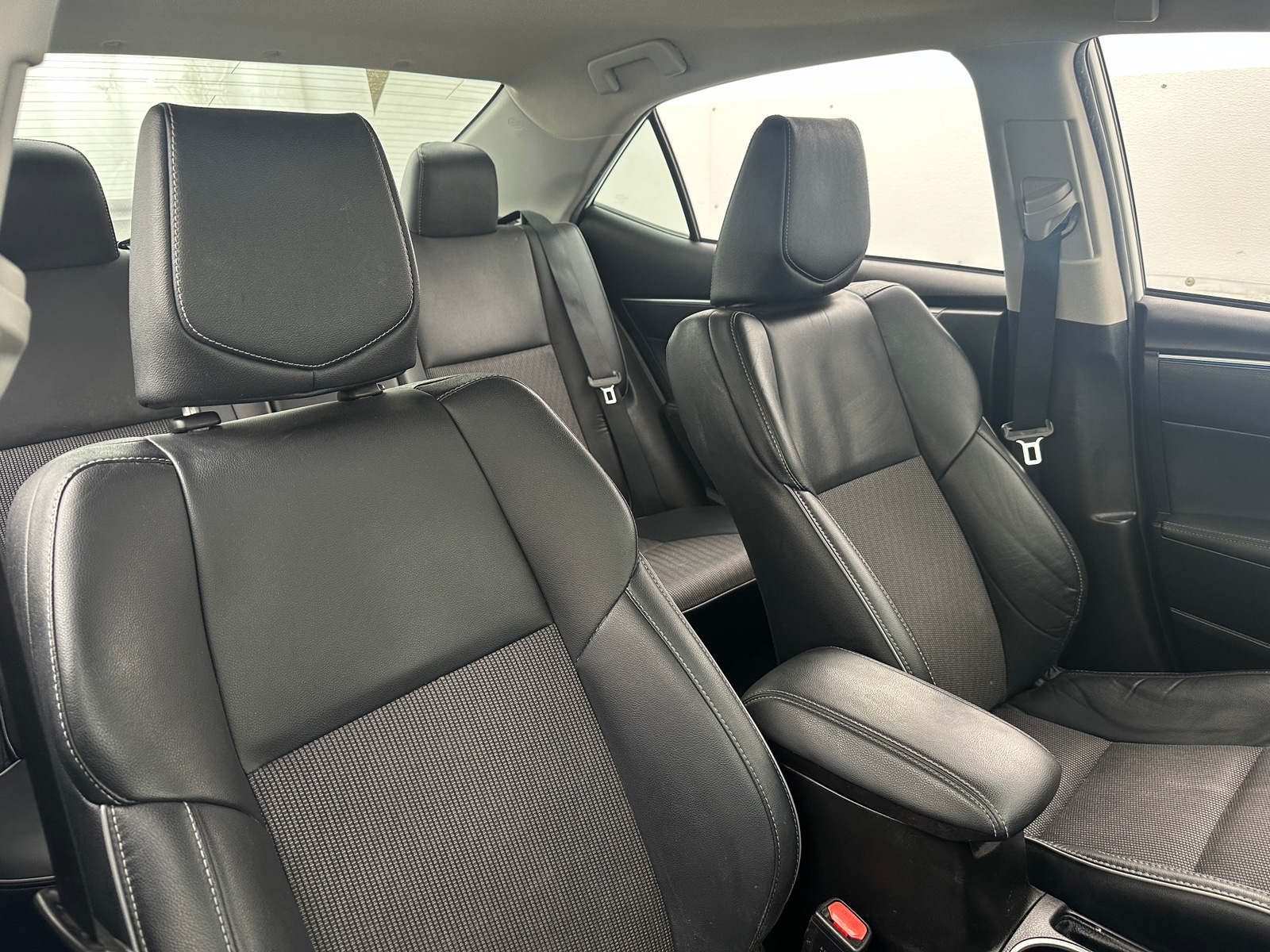 Thumbnail: 2016 Toyota Corolla - 2