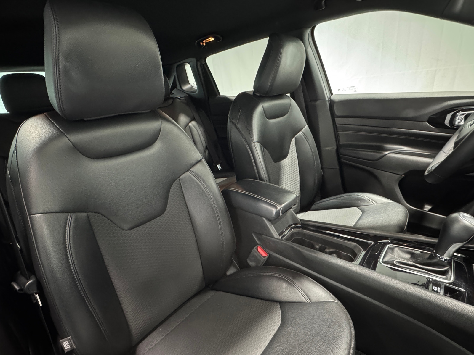 Thumbnail: 2022 Jeep Compass - 2