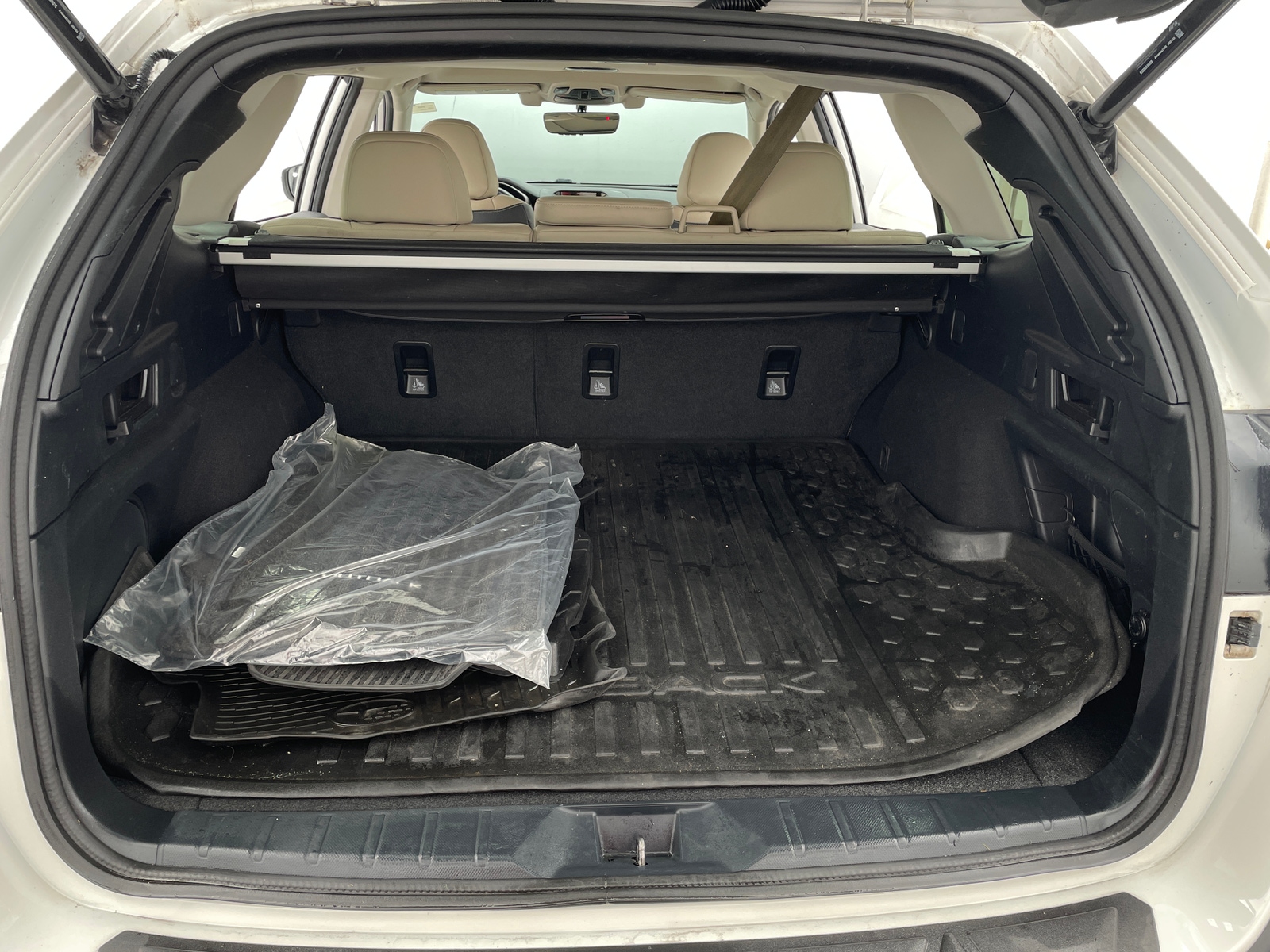 Thumbnail: 2022 Subaru Outback - 6