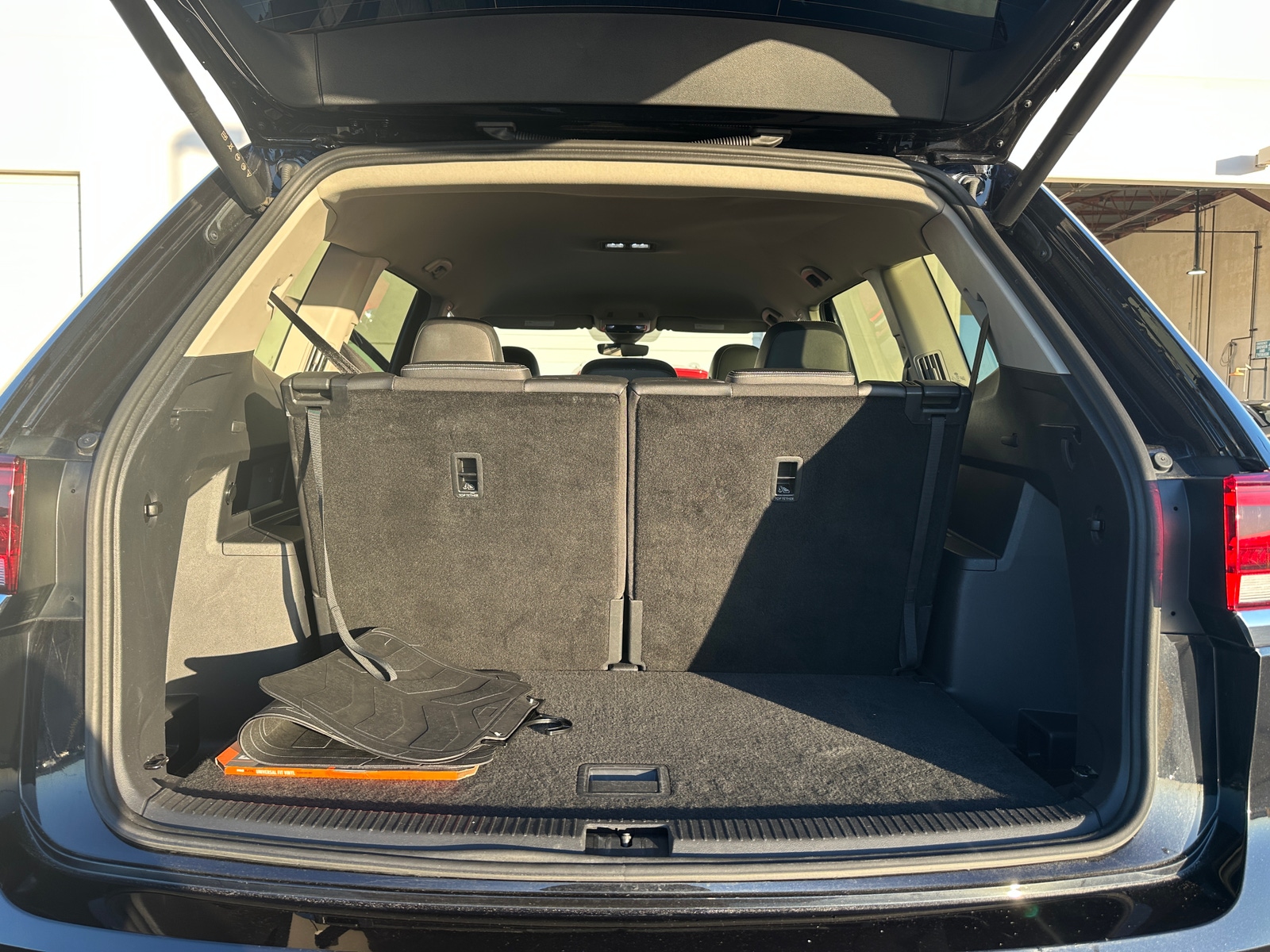 Thumbnail: 2025 Volkswagen Atlas - 6