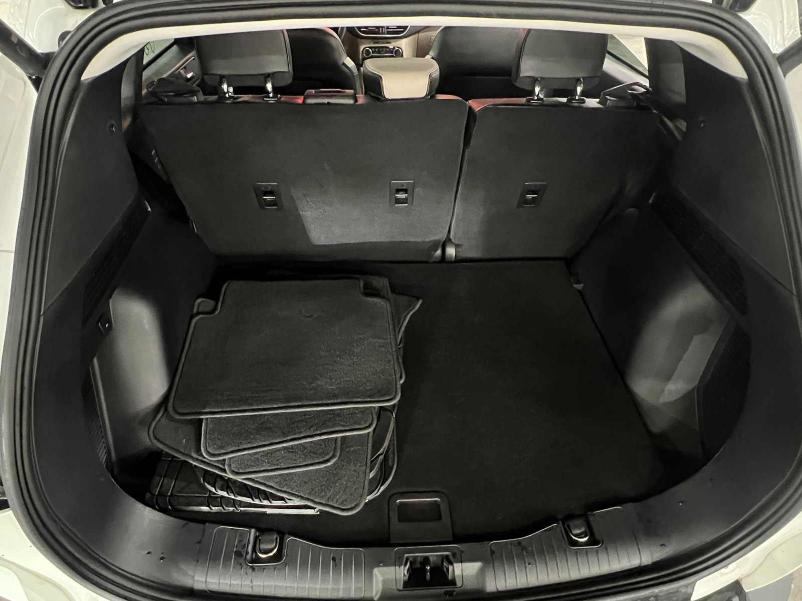 Thumbnail: 2022 Ford Escape - 6