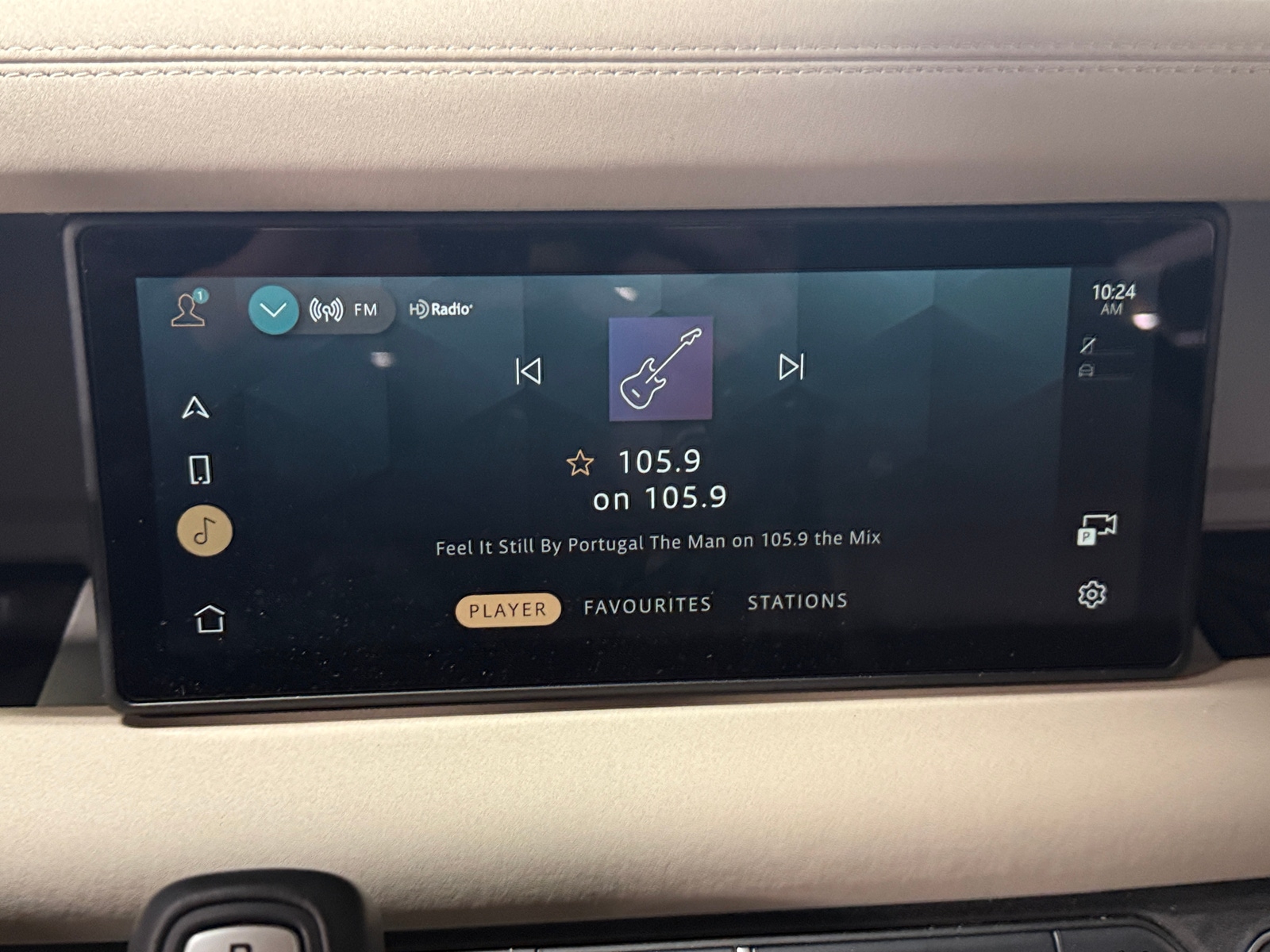 Thumbnail: 2023 Land Rover Defender - 3