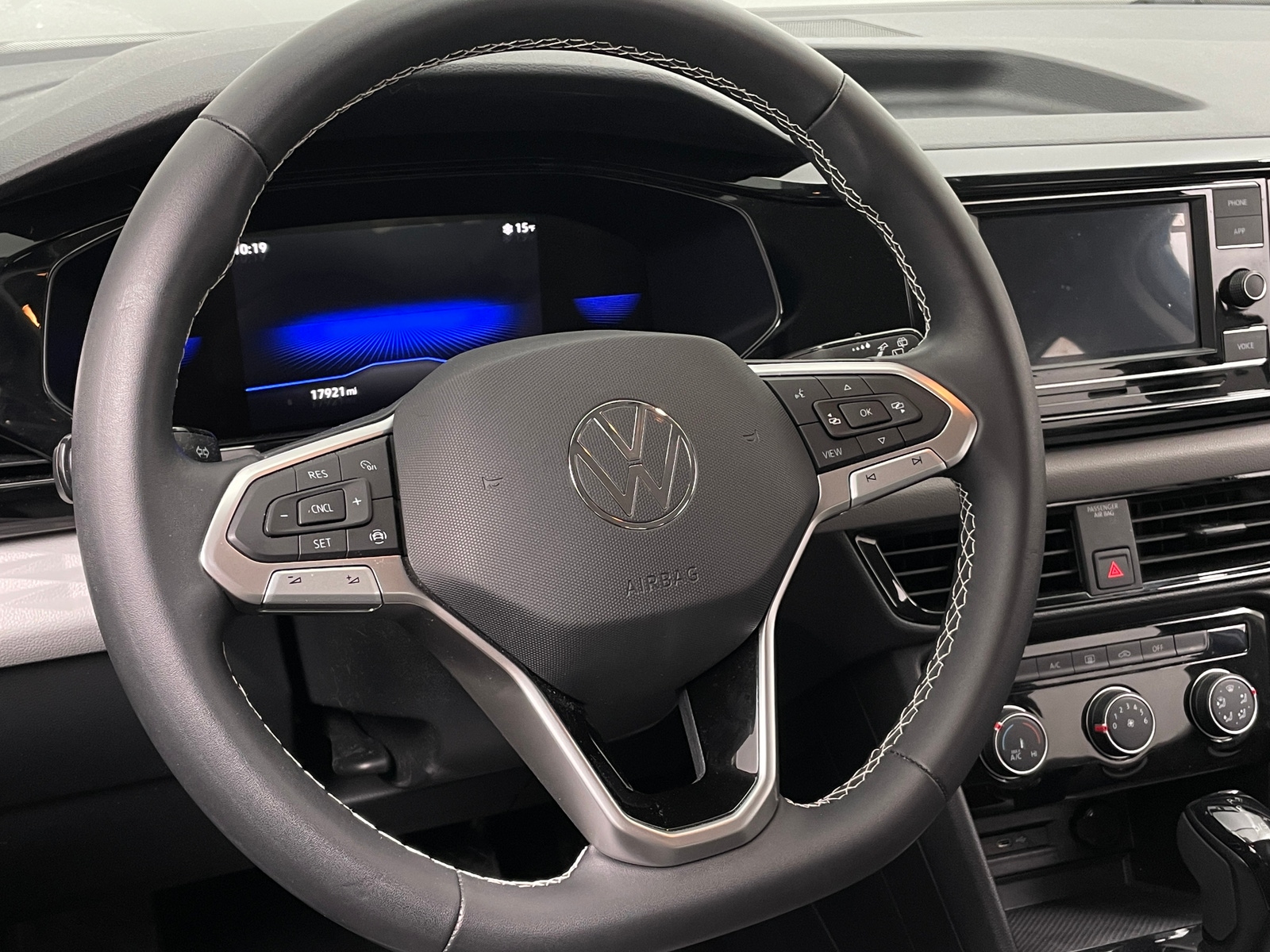 Thumbnail: 2023 Volkswagen Taos - 5