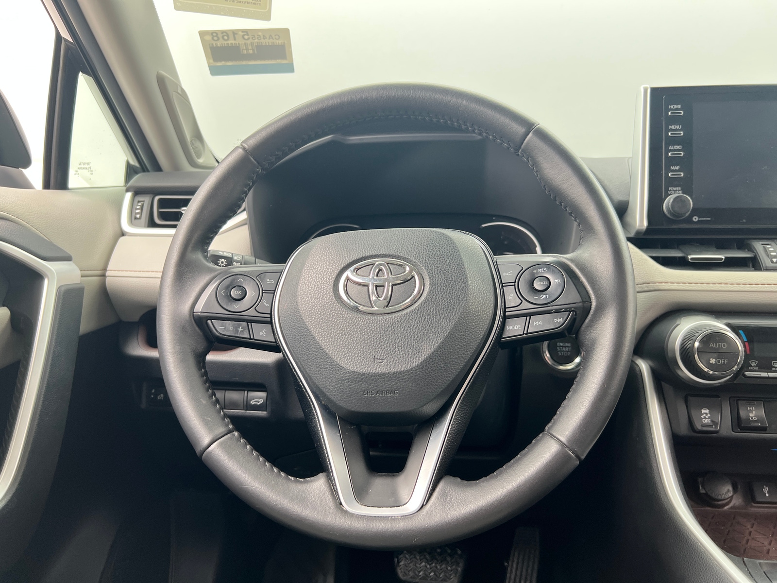 Thumbnail: 2021 Toyota RAV4 - 4