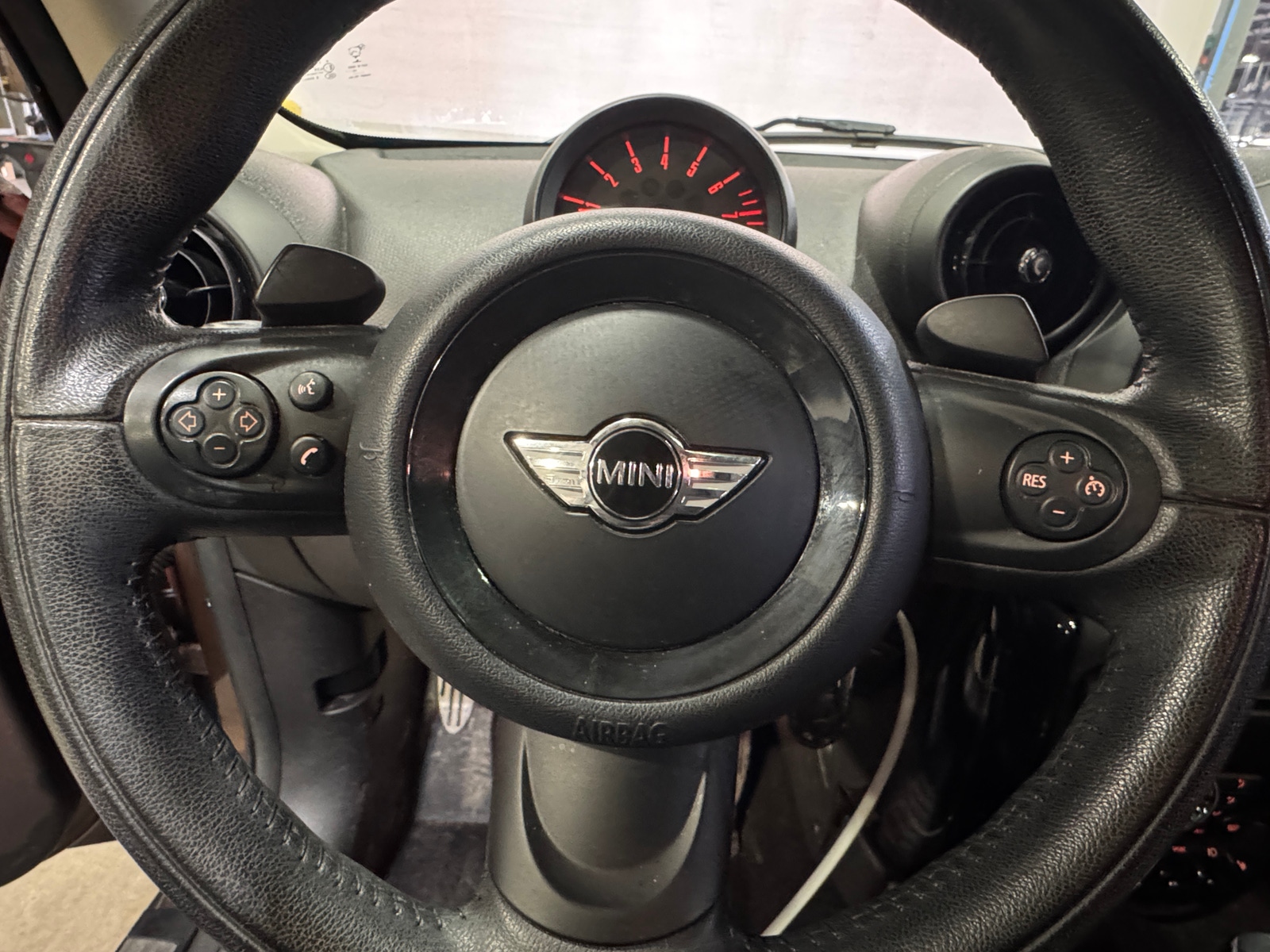 Thumbnail: 2016 MINI Cooper Countryman - 4