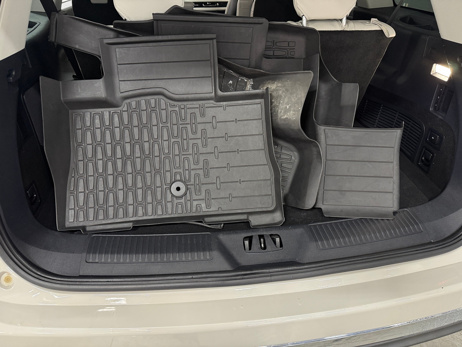 Thumbnail: 2025 Lincoln Aviator - 6