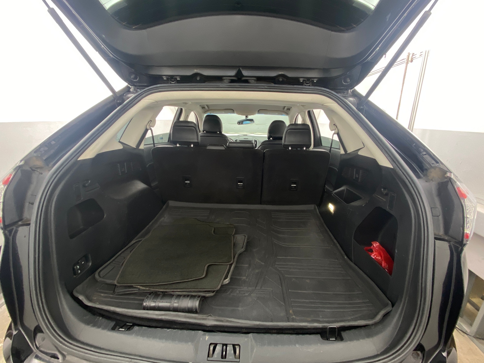 Thumbnail: 2016 Ford Edge - 6