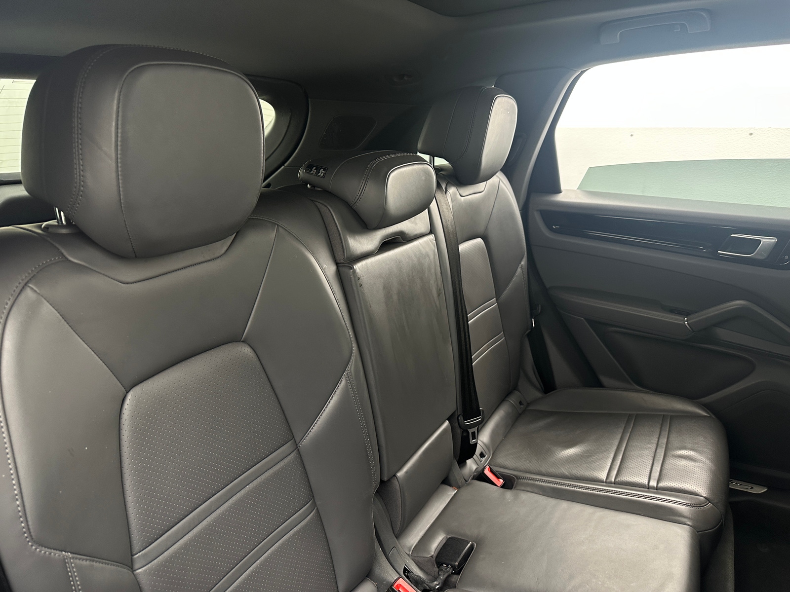 Thumbnail: 2019 Porsche Cayenne - 5