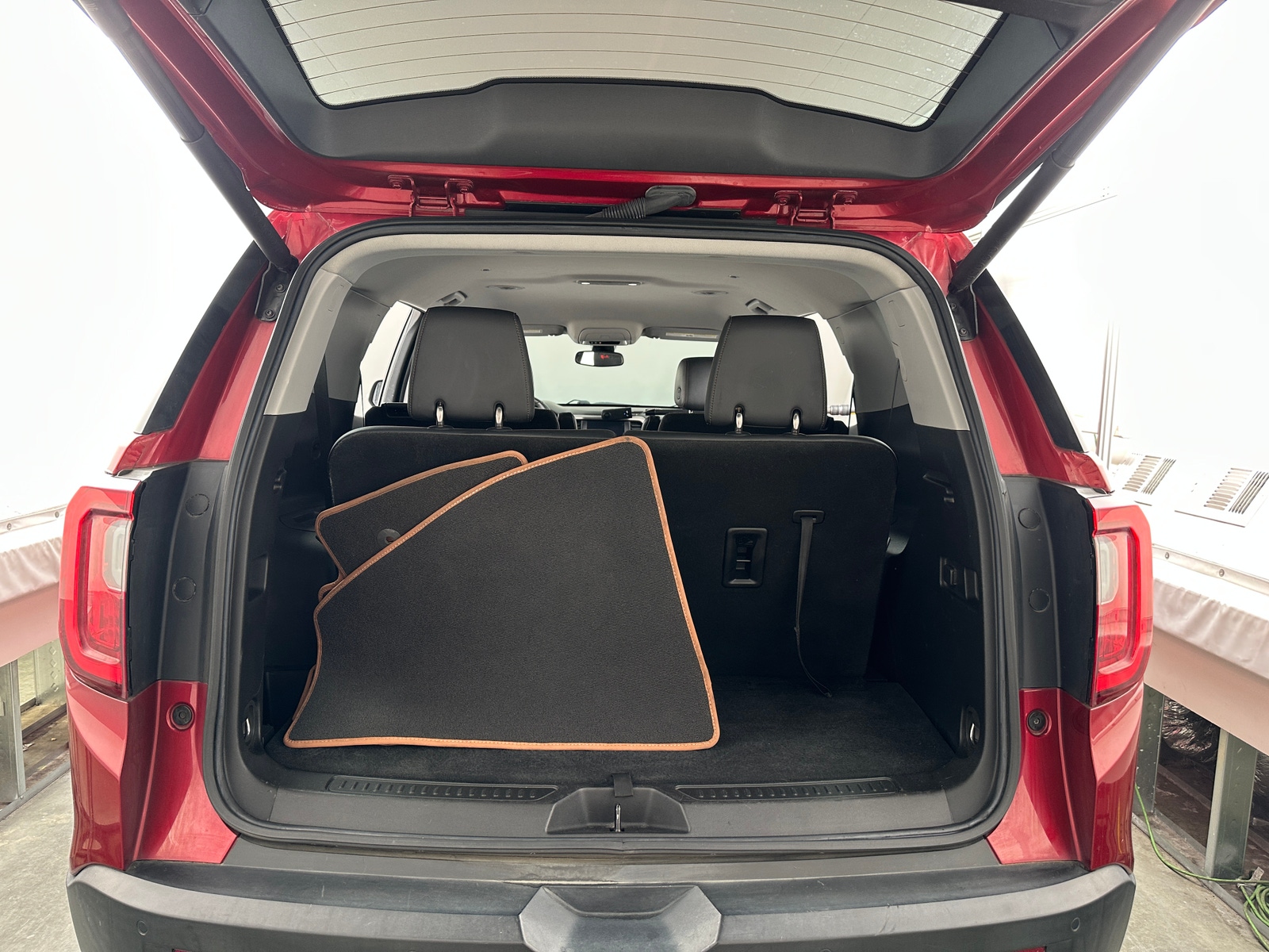 Thumbnail: 2023 GMC Acadia - 6