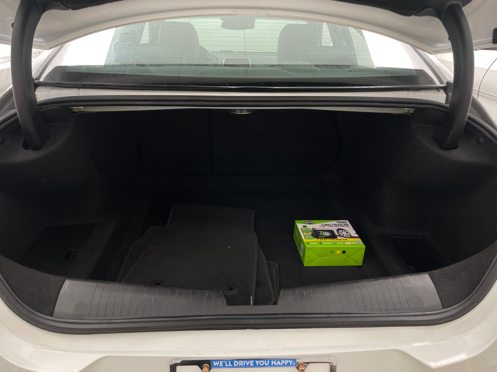 Thumbnail: 2024 Cadillac CT4 - 6