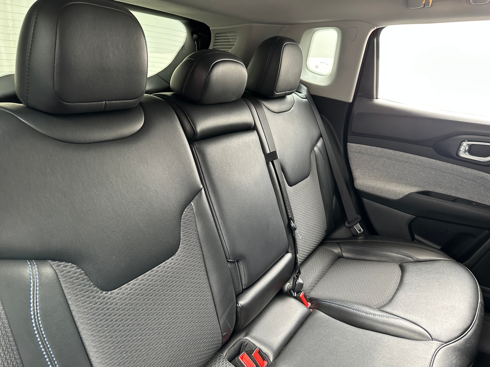 Thumbnail: 2022 Jeep Compass - 6