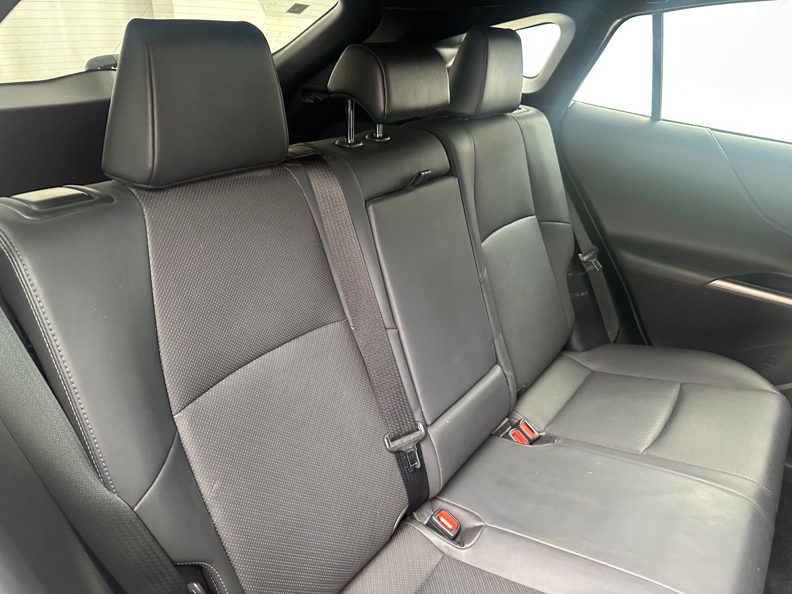 Thumbnail: 2022 Toyota Venza - 6