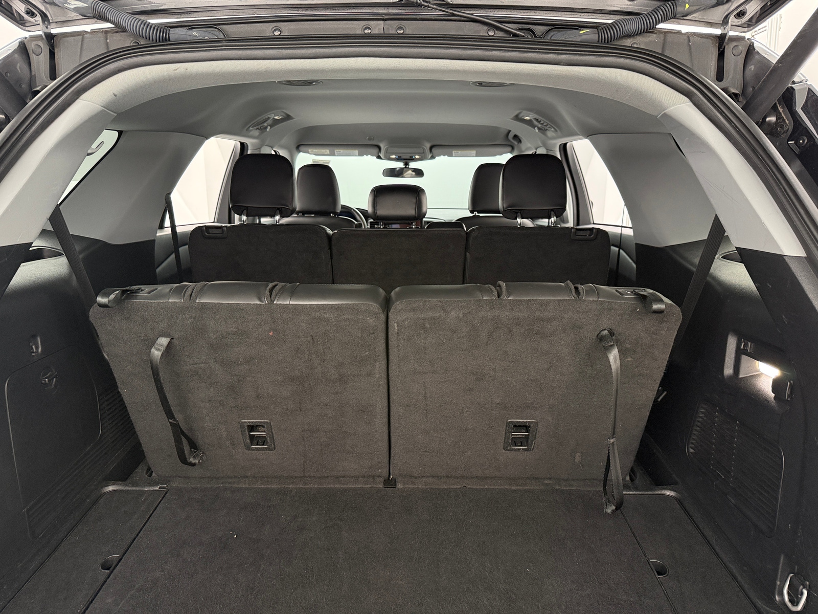 Thumbnail: 2023 Ford Explorer - 6