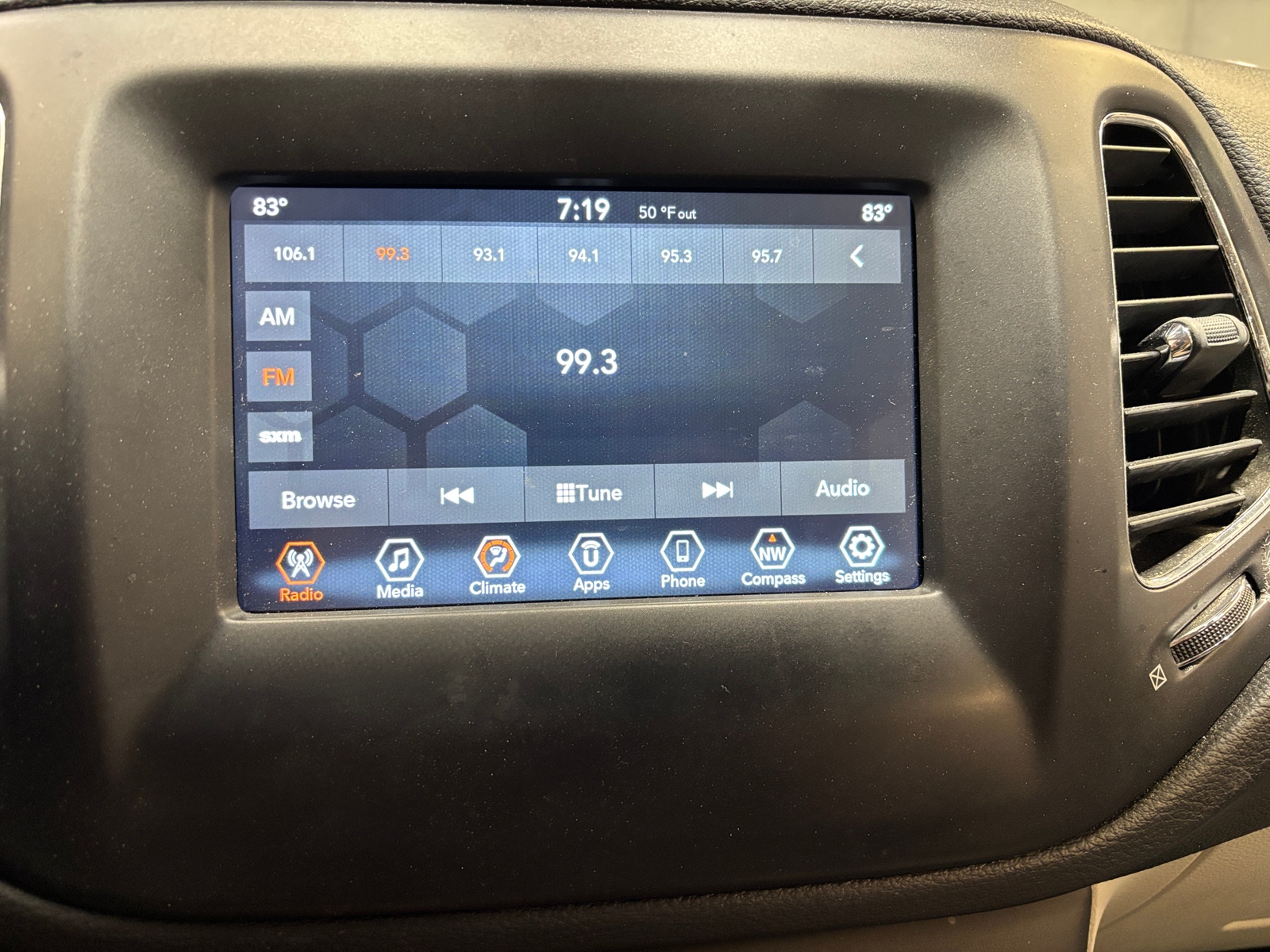 Thumbnail: 2019 Jeep Compass - 4