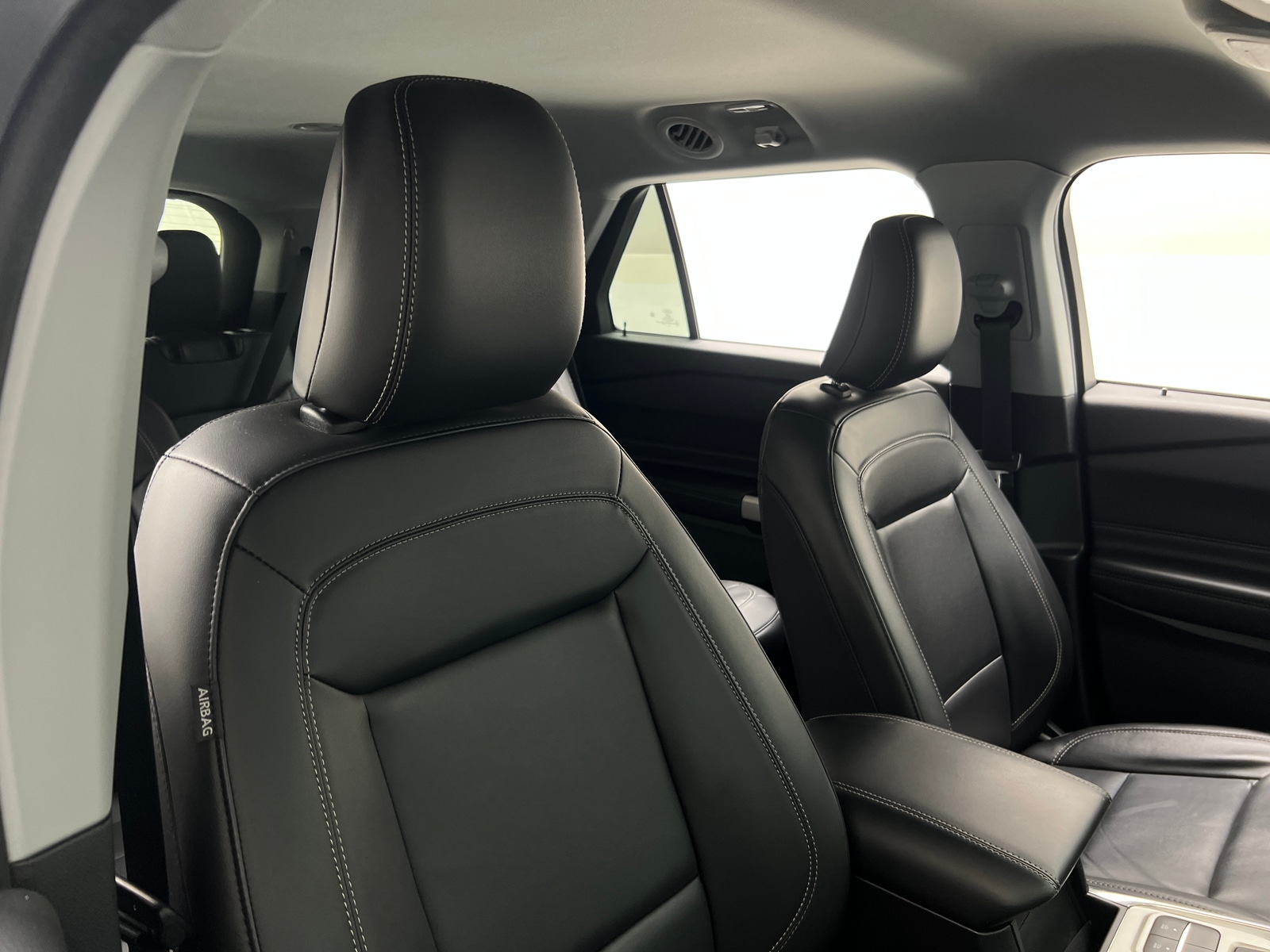 Thumbnail: 2022 Ford Explorer - 2