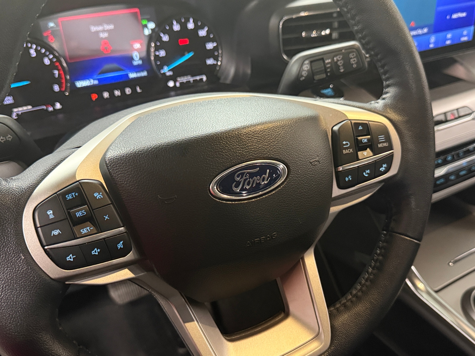 Thumbnail: 2022 Ford Explorer - 5