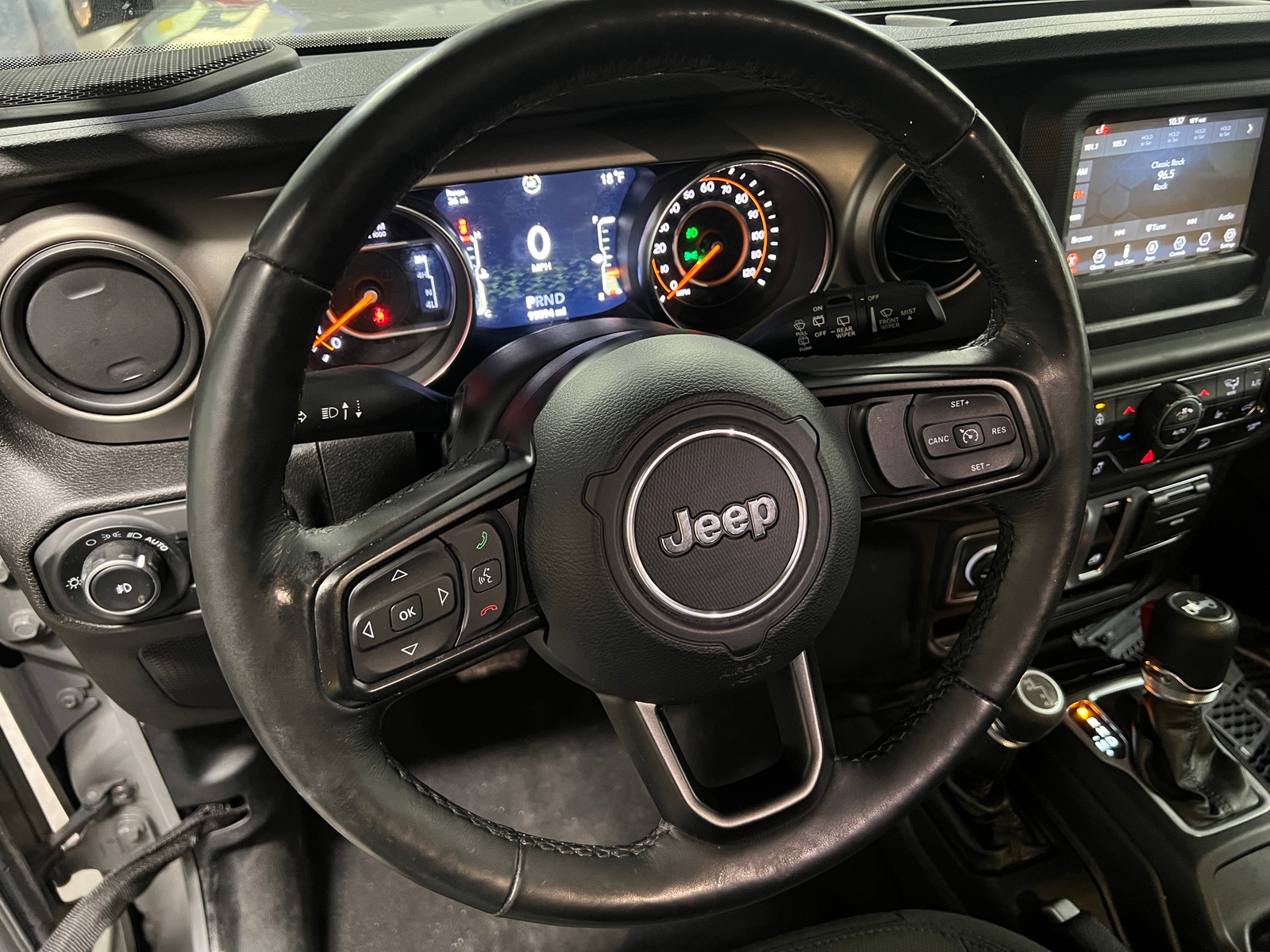 Thumbnail: 2019 Jeep Wrangler - 5