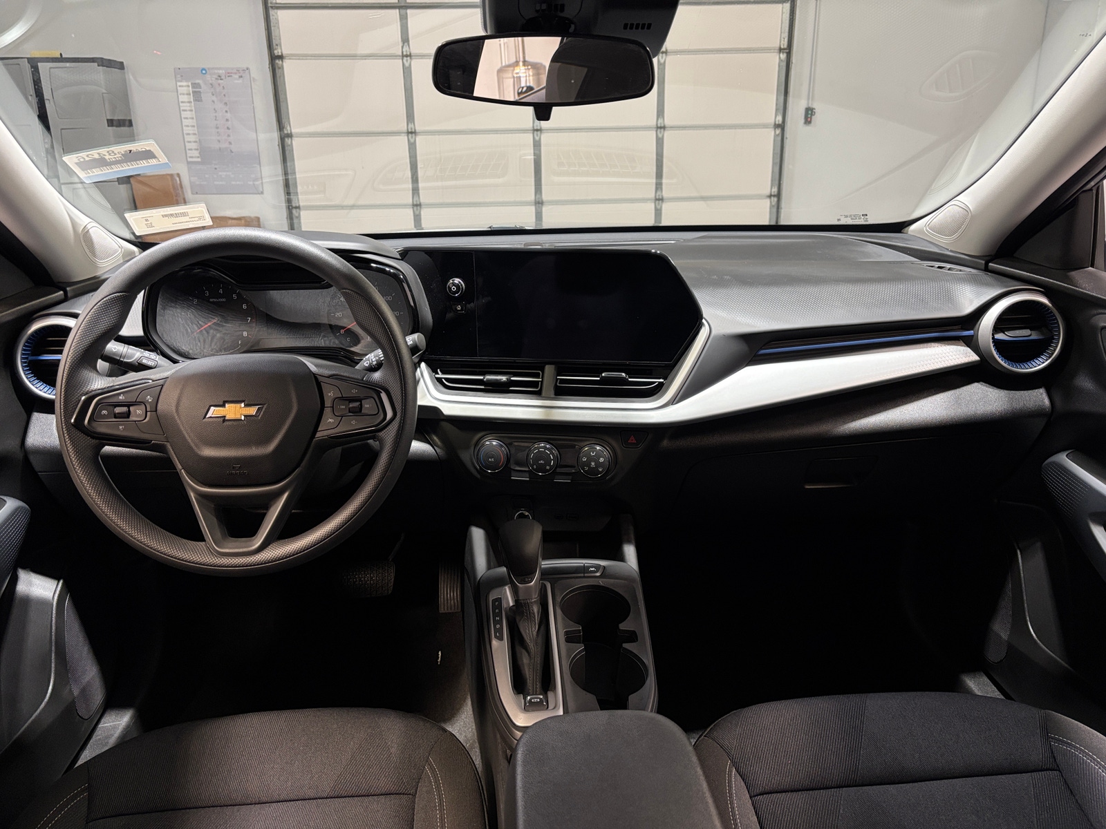 Thumbnail: 2025 Chevrolet Trax - 3