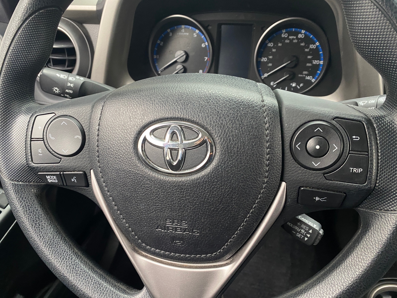 Thumbnail: 2018 Toyota RAV4 - 5