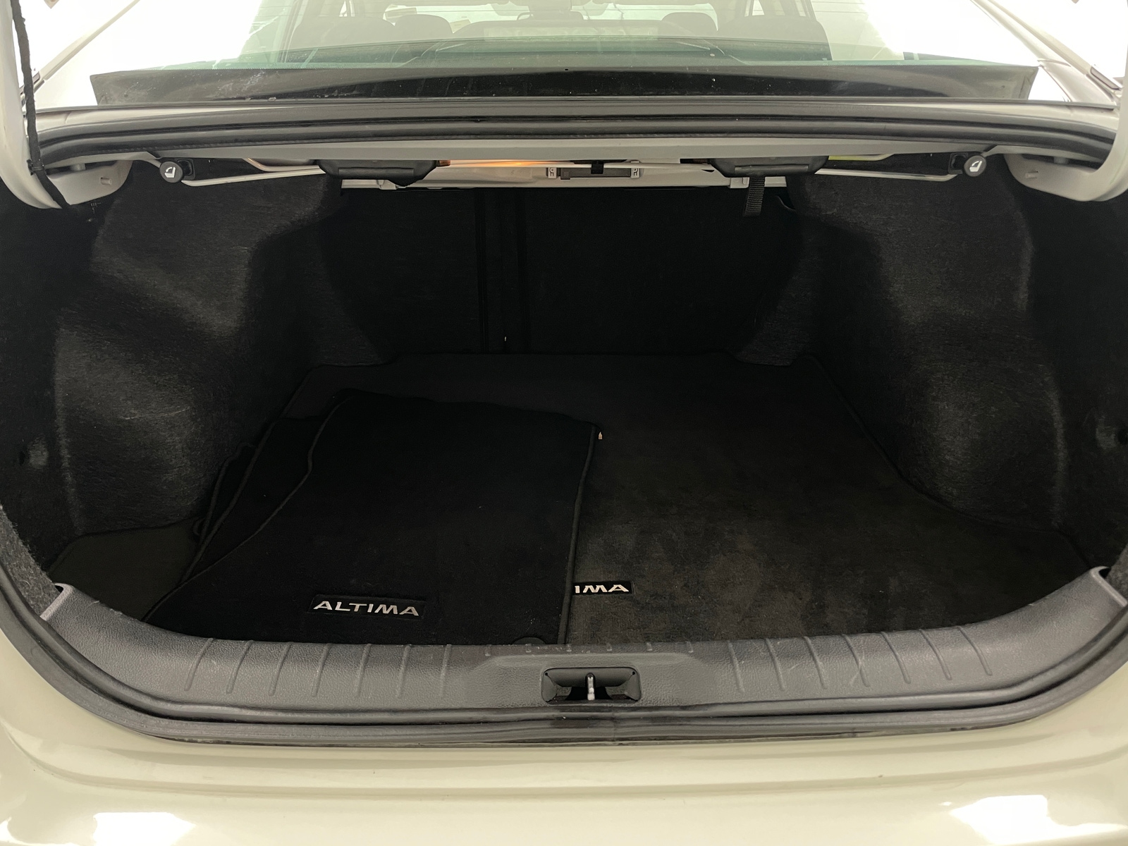 Thumbnail: 2024 Nissan Altima - 7