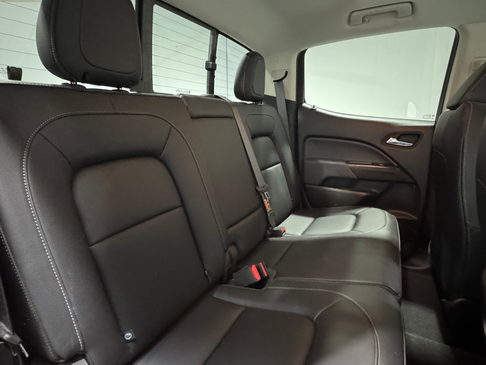 Thumbnail: 2022 Chevrolet Colorado - 5