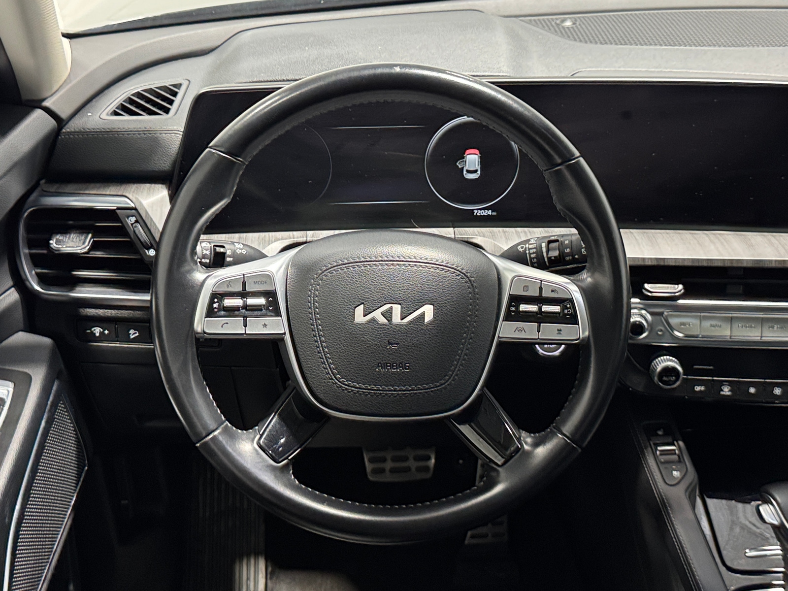 Thumbnail: 2023 Kia Telluride - 4