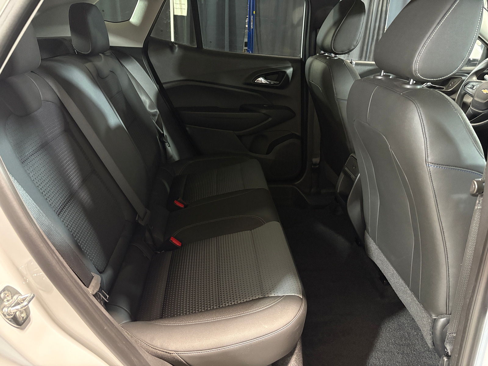 Thumbnail: 2025 Chevrolet Trax - 6